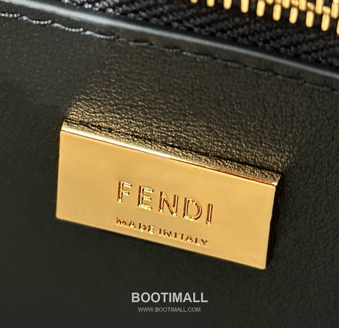 Fendi Peekaboo Monster Eye Calfskin Black Top Handle Bag 펜디 피카부 몬스터 아이 카프스킨 블랙 탑핸들백 23cm 17