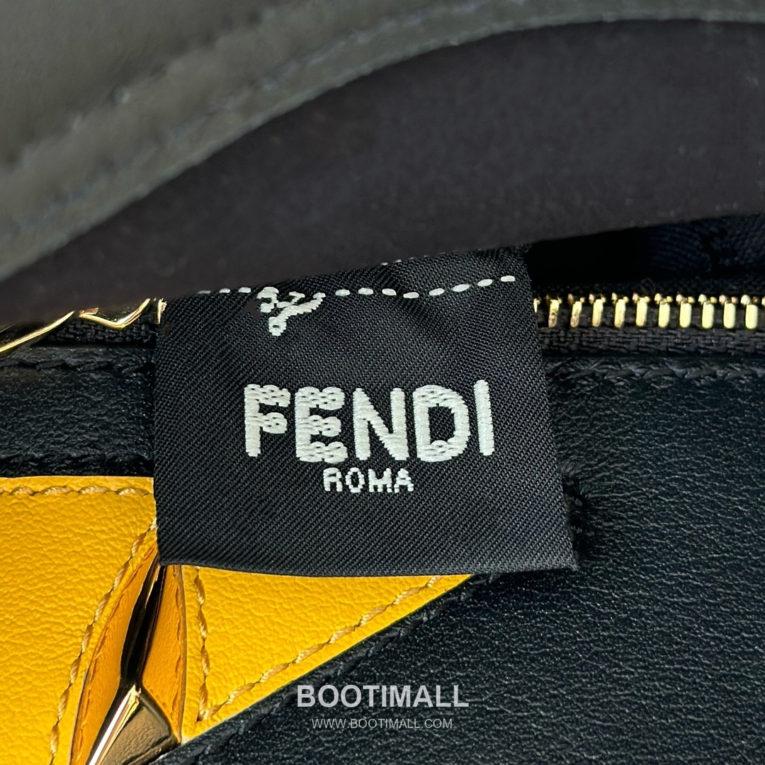 Fendi Peekaboo Monster Eye Calfskin Black Top Handle Bag 펜디 피카부 몬스터 아이 카프스킨 블랙 탑핸들백 23cm 19