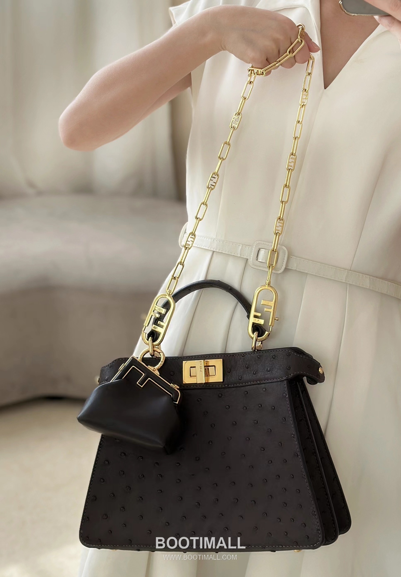 Fendi Peekaboo ISeeU Accordion Ostrich Leather Brown Top Handle Bag 펜디 피카부 아이씨유 아코디언 오스트리치 레더 브라운 탑핸들백 27cm 3