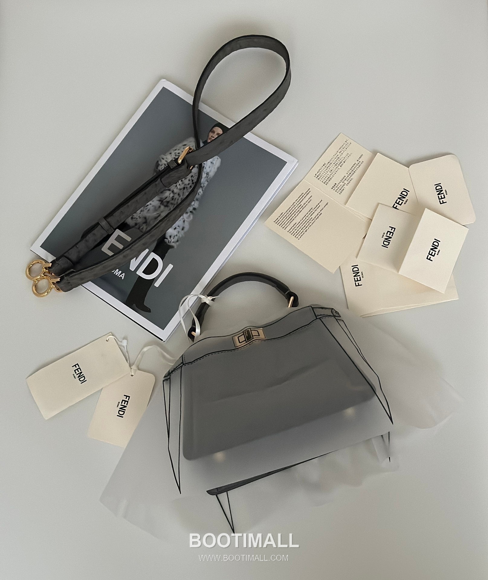 Fendi Peekaboo ISeeU Ostrich Leather Top Handle Bag 펜디 피카부 아이씨유 오스트리치 가죽 탑핸들백 27cm 5