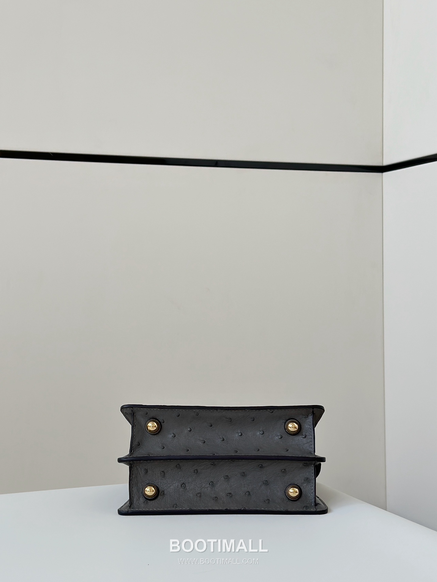 Fendi Peekaboo ISeeU Ostrich Leather Top Handle Bag 펜디 피카부 아이씨유 오스트리치 가죽 탑핸들백 27cm 8