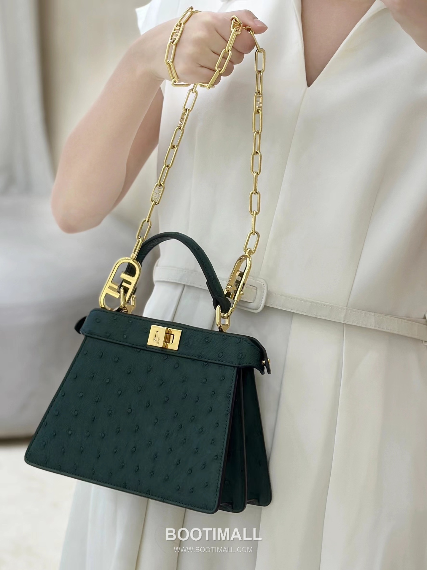 Fendi Peekaboo ISeeU Ostrich Leather Top Handle Bag 펜디 피카부 아이씨유 오스트리치 가죽 탑핸들백 27cm 6