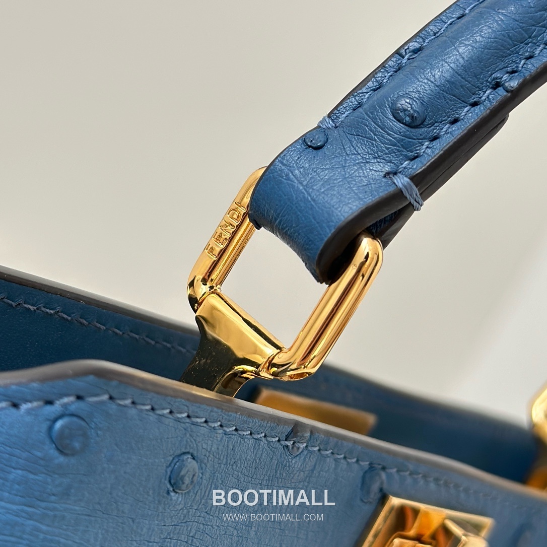 Fendi Peekaboo ISeeU Petite Ostrich Leather Top Handle Bag 펜디 피카부 아이씨유 쁘띠 오스트리치 레더 탑핸들백 20cm 10