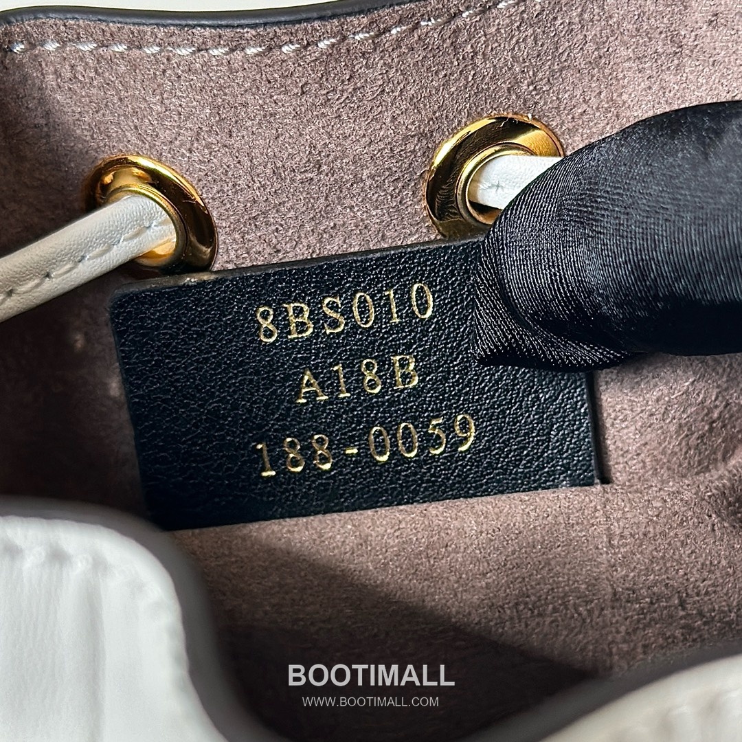 Fendi Mon Tresor FF Embossed Calfskin Bucket Bag 펜디 몽트레조르 FF 엠보스드 송아지가죽 버킷백 18cm 13