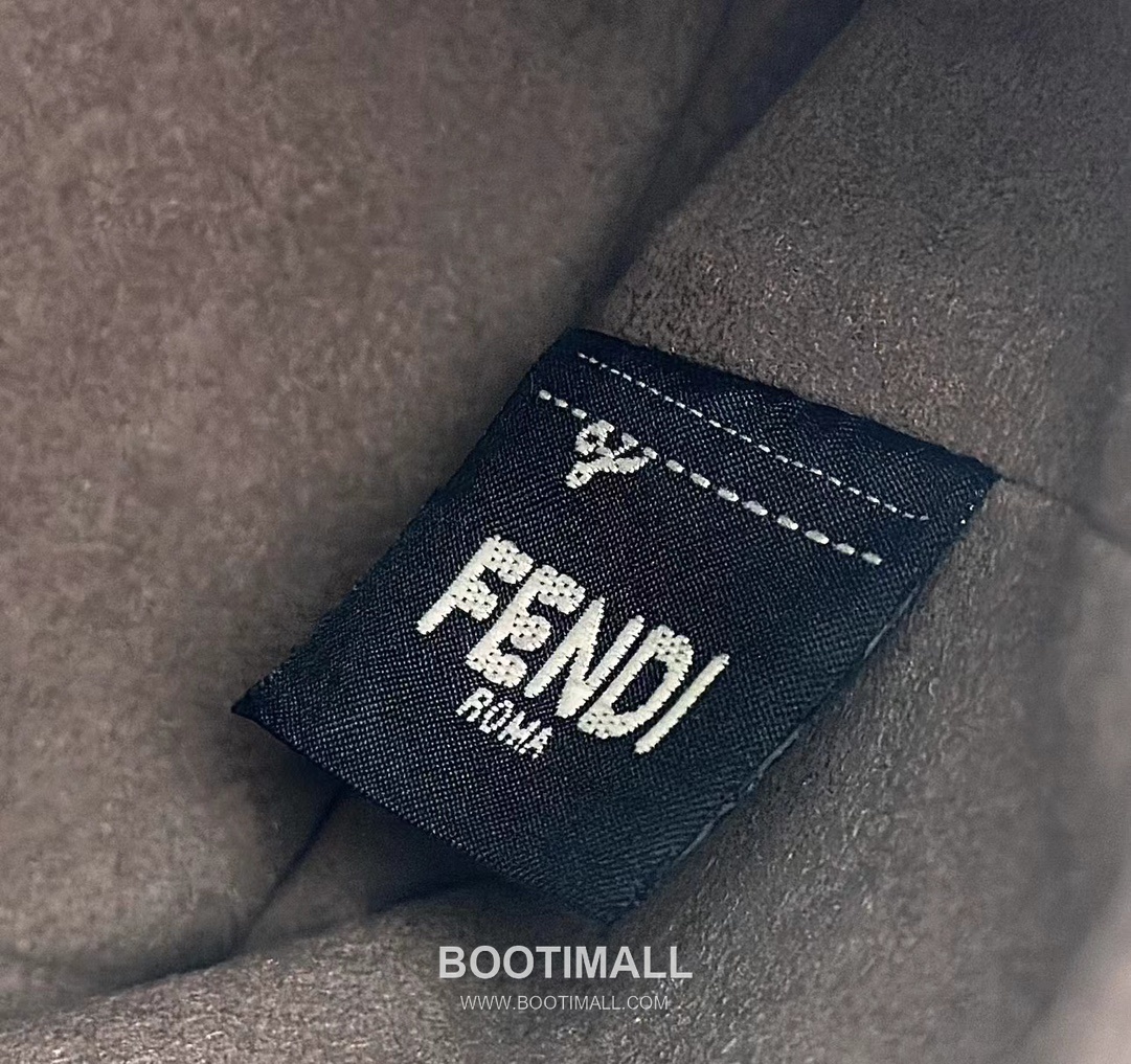 Fendi Mon Tresor FF Embossed Calfskin Bucket Bag 펜디 몽트레조르 FF 엠보스드 송아지가죽 버킷백 18cm 14