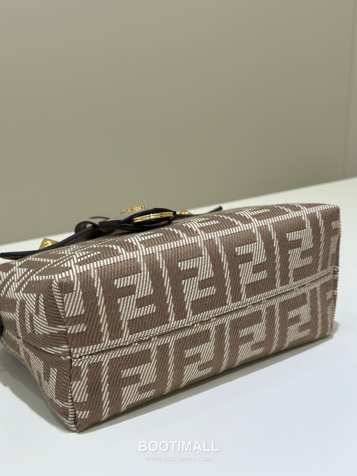 Fendi FF Jacquard Denim Boston Top Handle Bag 펜디 FF 자카드 데님 보스턴 탑핸들백 28cm 4