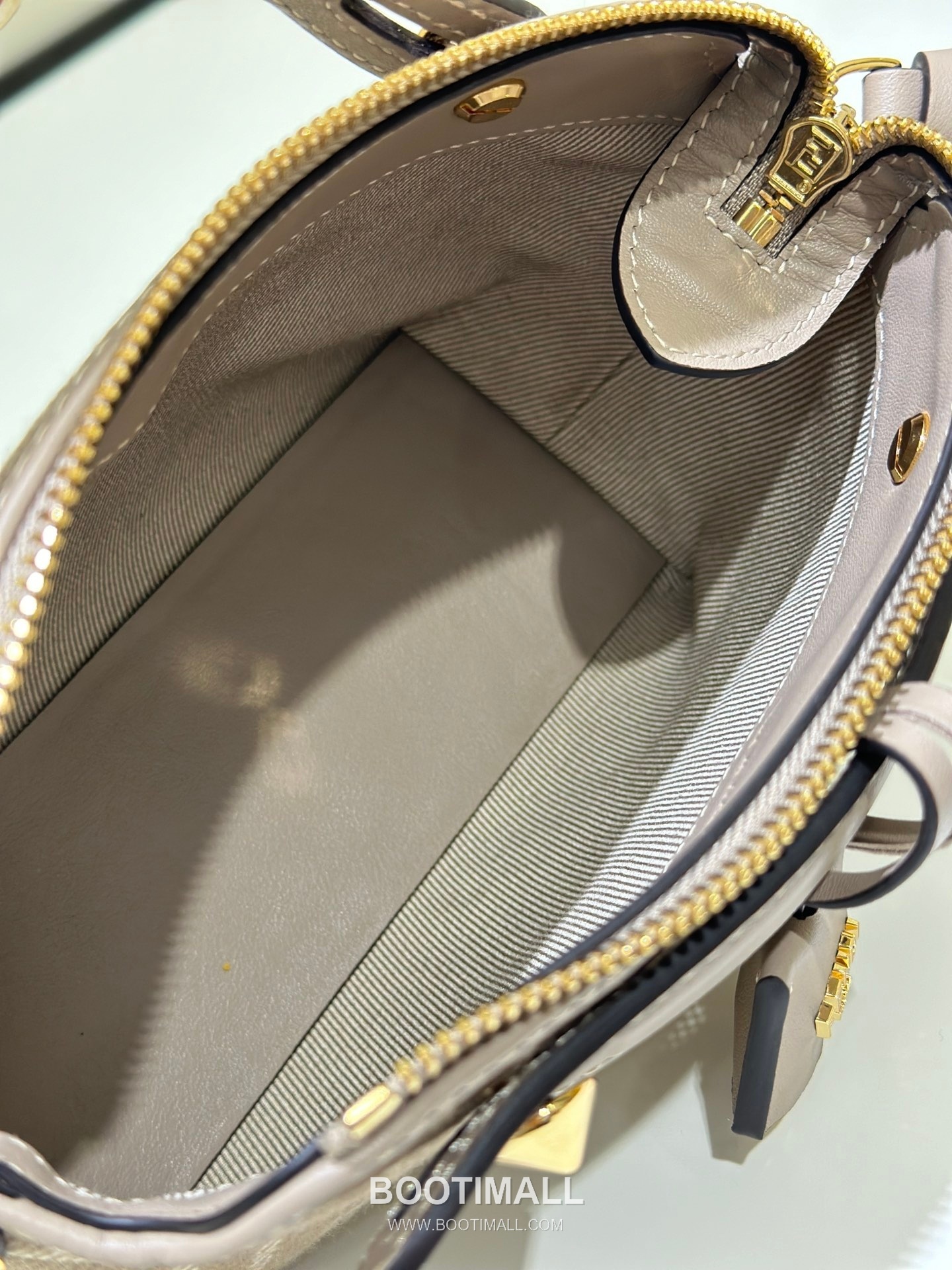 Fendi FF Jacquard Denim Boston Top Handle Bag 펜디 FF 자카드 데님 보스턴 탑핸들백 28cm 9