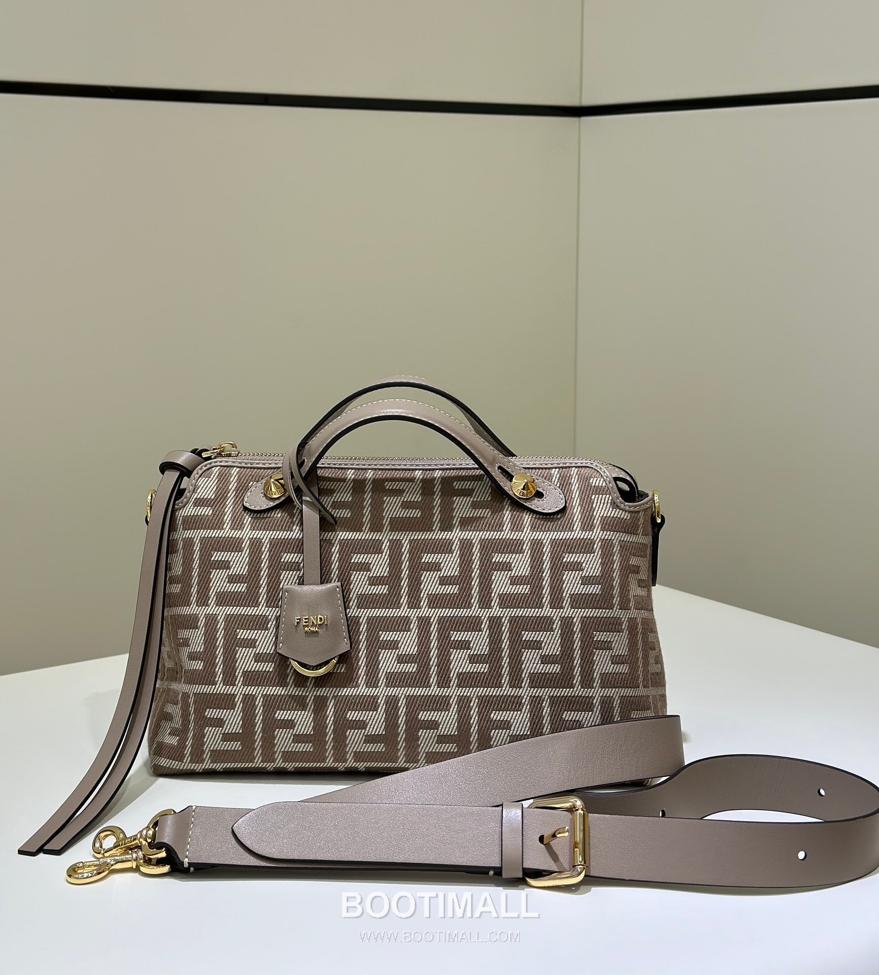 Fendi FF Jacquard Denim Boston Top Handle Bag 펜디 FF 자카드 데님 보스턴 탑핸들백 28cm 11