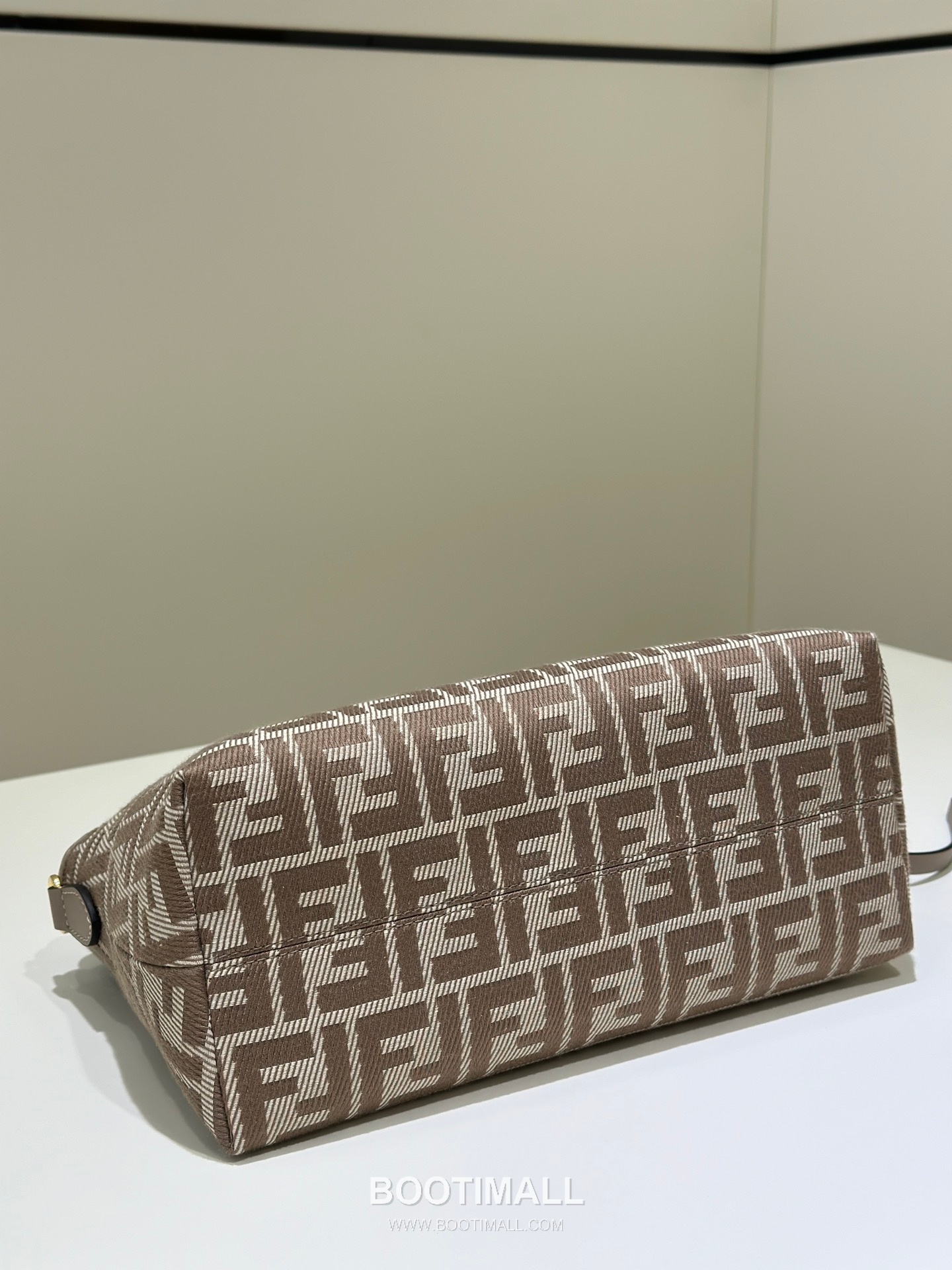 Fendi FF Jacquard Denim Boston Top Handle Bag 펜디 FF 자카드 데님 보스턴 탑핸들백 28cm 12