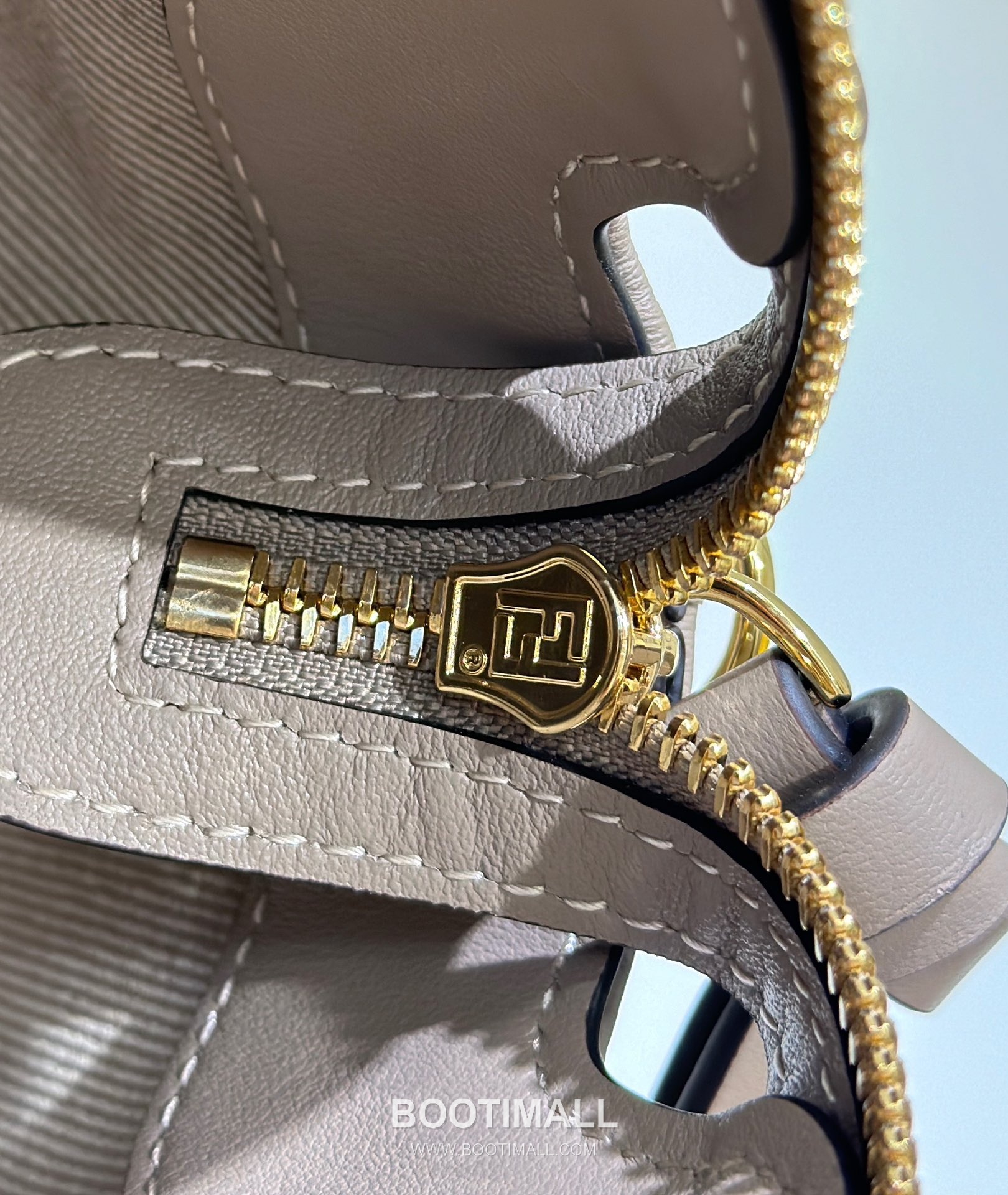 Fendi FF Jacquard Denim Boston Top Handle Bag 펜디 FF 자카드 데님 보스턴 탑핸들백 28cm 15