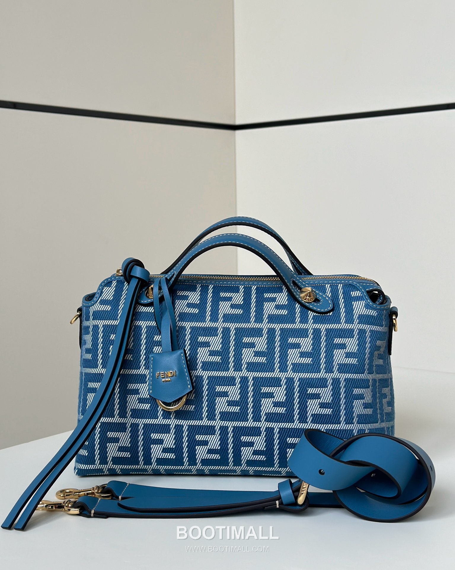Fendi Denim Jacquard FF Boston Blue Top Handle Bag 펜디 데님 자카드 FF 보스턴 블루 탑핸들백 28cm 6