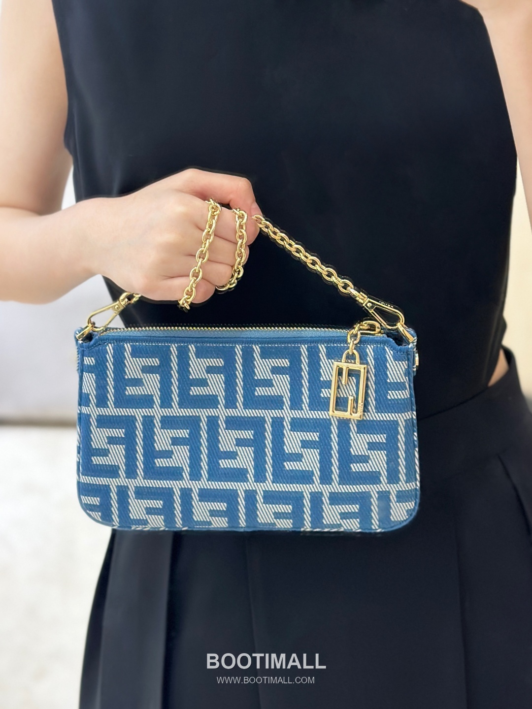 Fendi Baguette FF Jacquard Denim Clutch Bag 펜디 바게트 FF 자카드 데님 클러치백 20cm 4