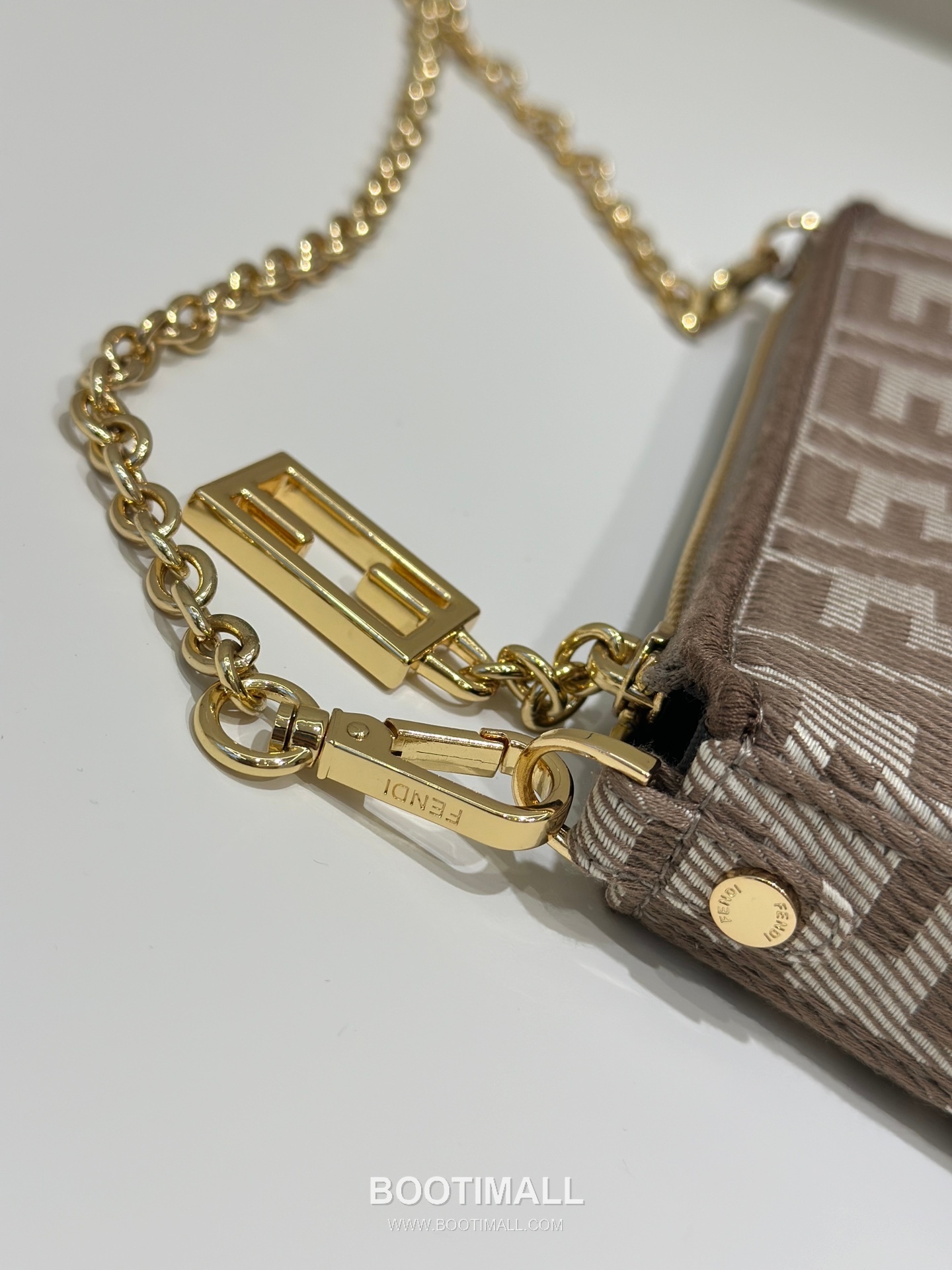 Fendi Baguette FF Jacquard Denim Clutch Bag 펜디 바게트 FF 자카드 데님 클러치백 20cm 5