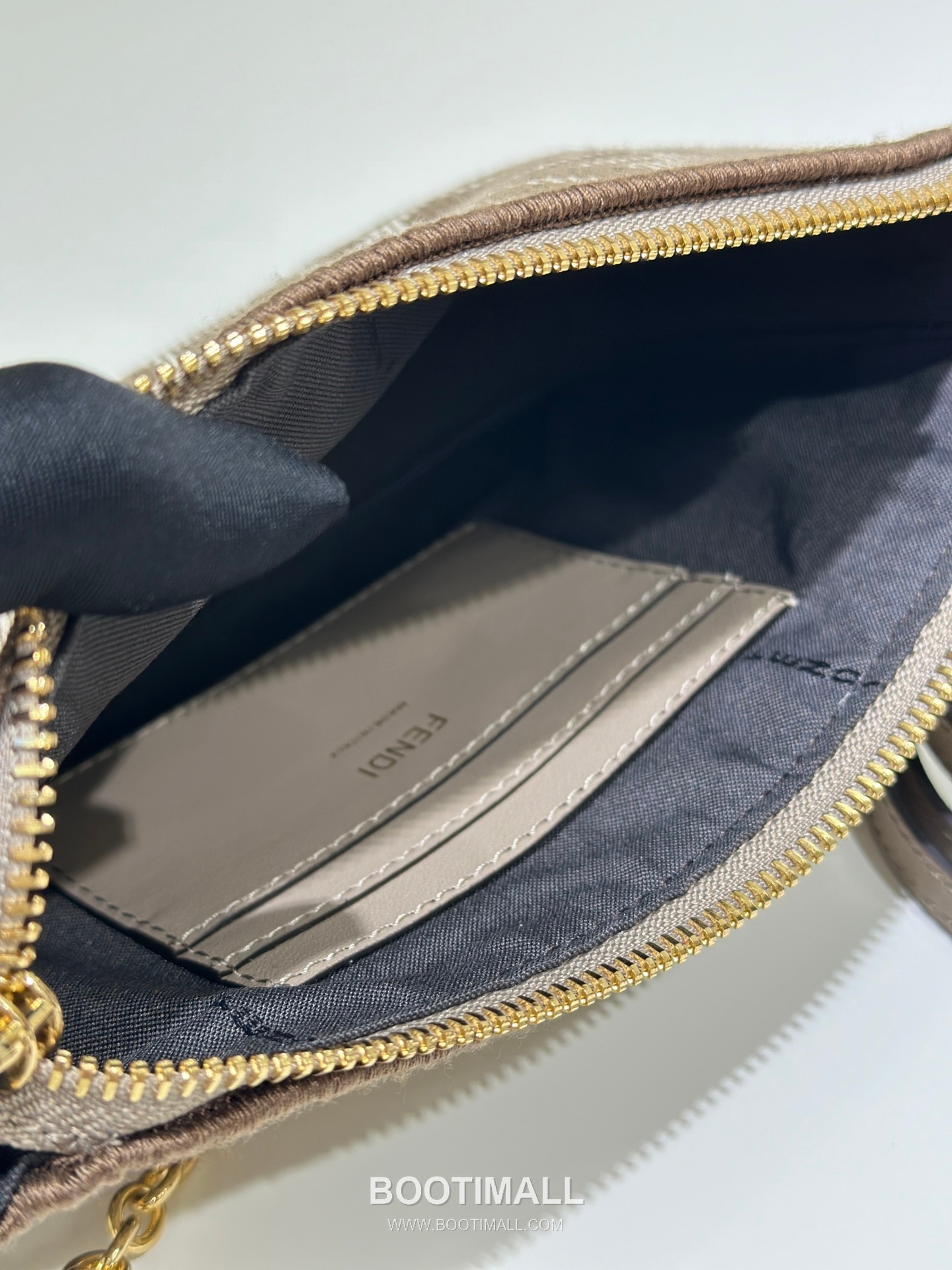 Fendi Baguette FF Jacquard Denim Clutch Bag 펜디 바게트 FF 자카드 데님 클러치백 20cm 9