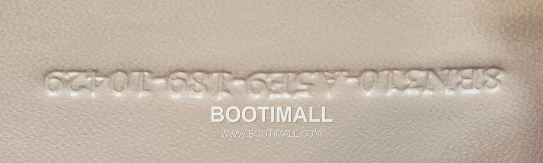 Fendi Peekaboo FF Logo South African Cowhide Top Handle Bag 펜디 피카부 FF 로고 남아공 소가죽 탑핸들백 30cm 17