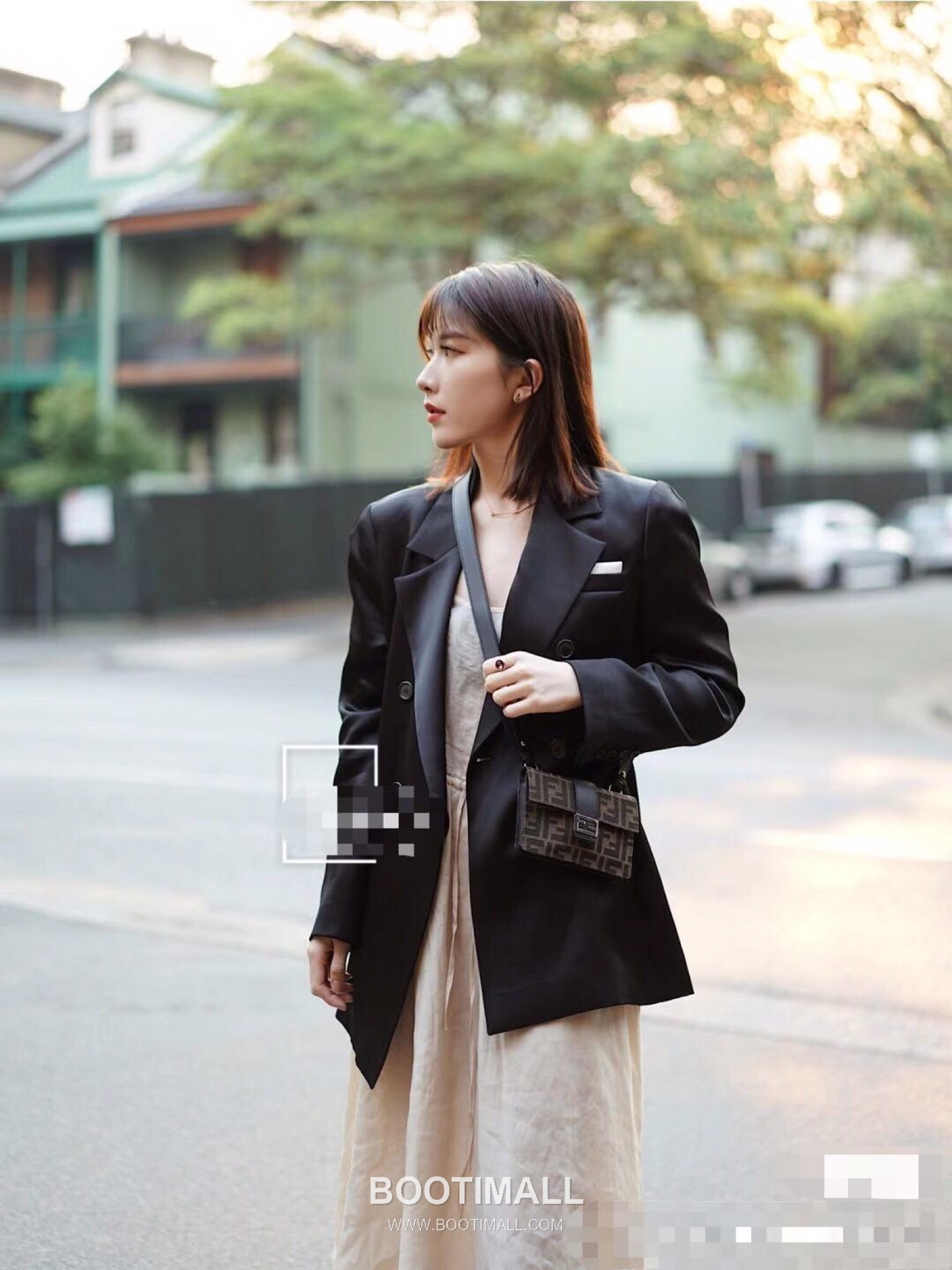 Fendi Compact Calfskin Multiway Mini Bag 펜디 컴팩트 송아지가죽 멀티웨이 미니백 17cm 1