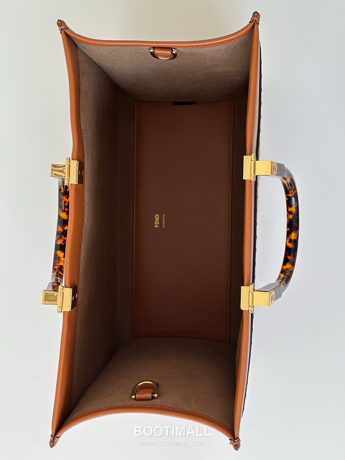 Fendi Sunshine Roma Embossed Amber Shopper Bag 펜디 선샤인 로마 엠보싱 앰버 쇼퍼백 36cm 17