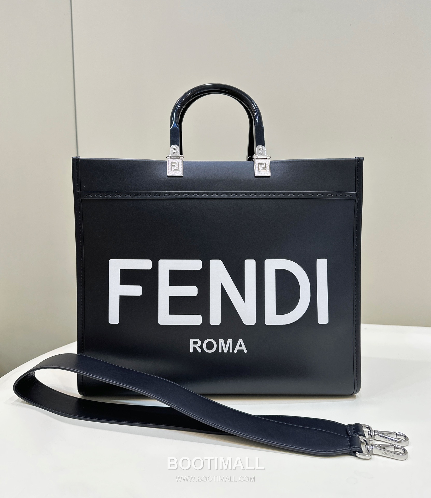 Fendi Embossed Logo Shopper Cowhide Black Bag 펜디 엠보 로고 쇼퍼 소가죽 블랙 35cm 7