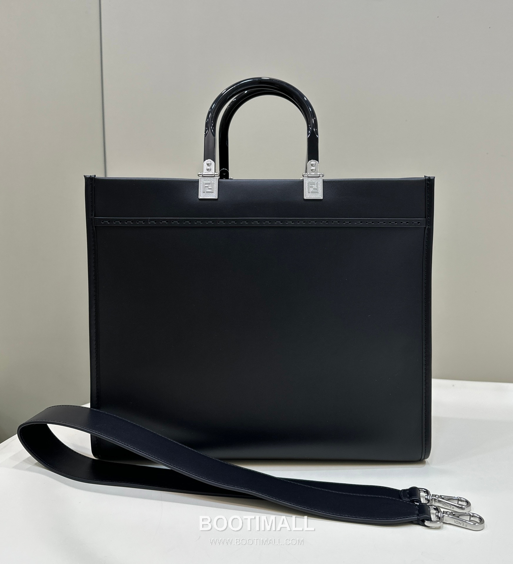 Fendi Embossed Logo Shopper Cowhide Black Bag 펜디 엠보 로고 쇼퍼 소가죽 블랙 35cm 8