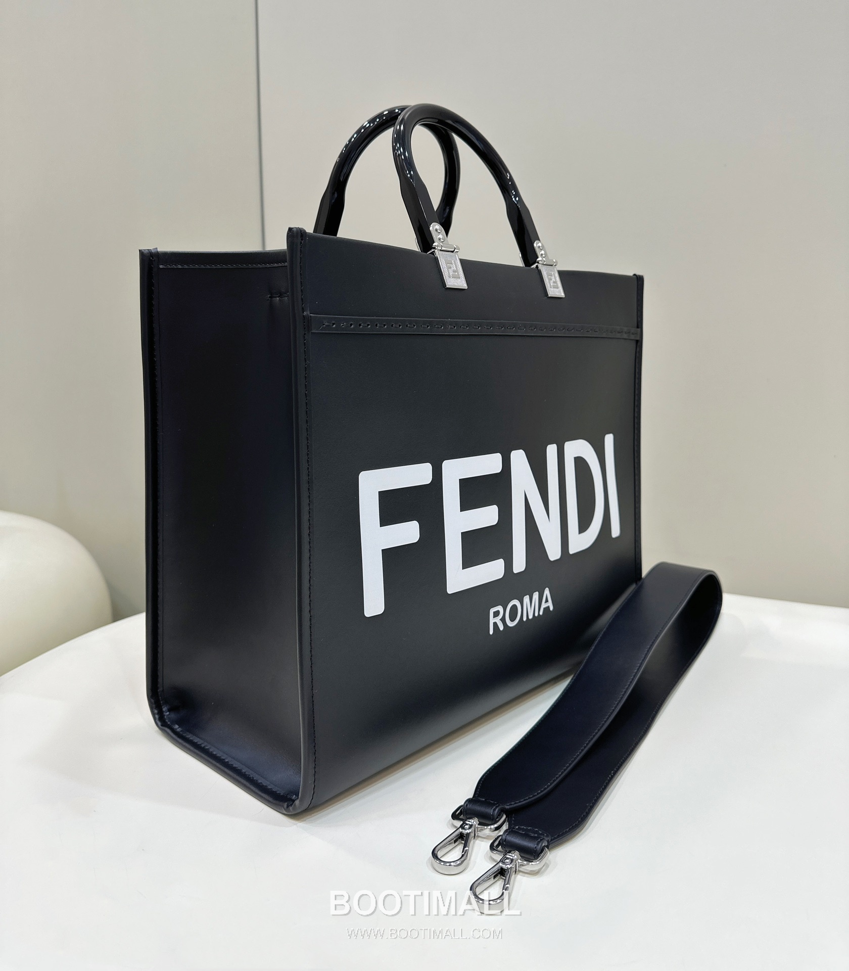 Fendi Embossed Logo Shopper Cowhide Black Bag 펜디 엠보 로고 쇼퍼 소가죽 블랙 35cm 9