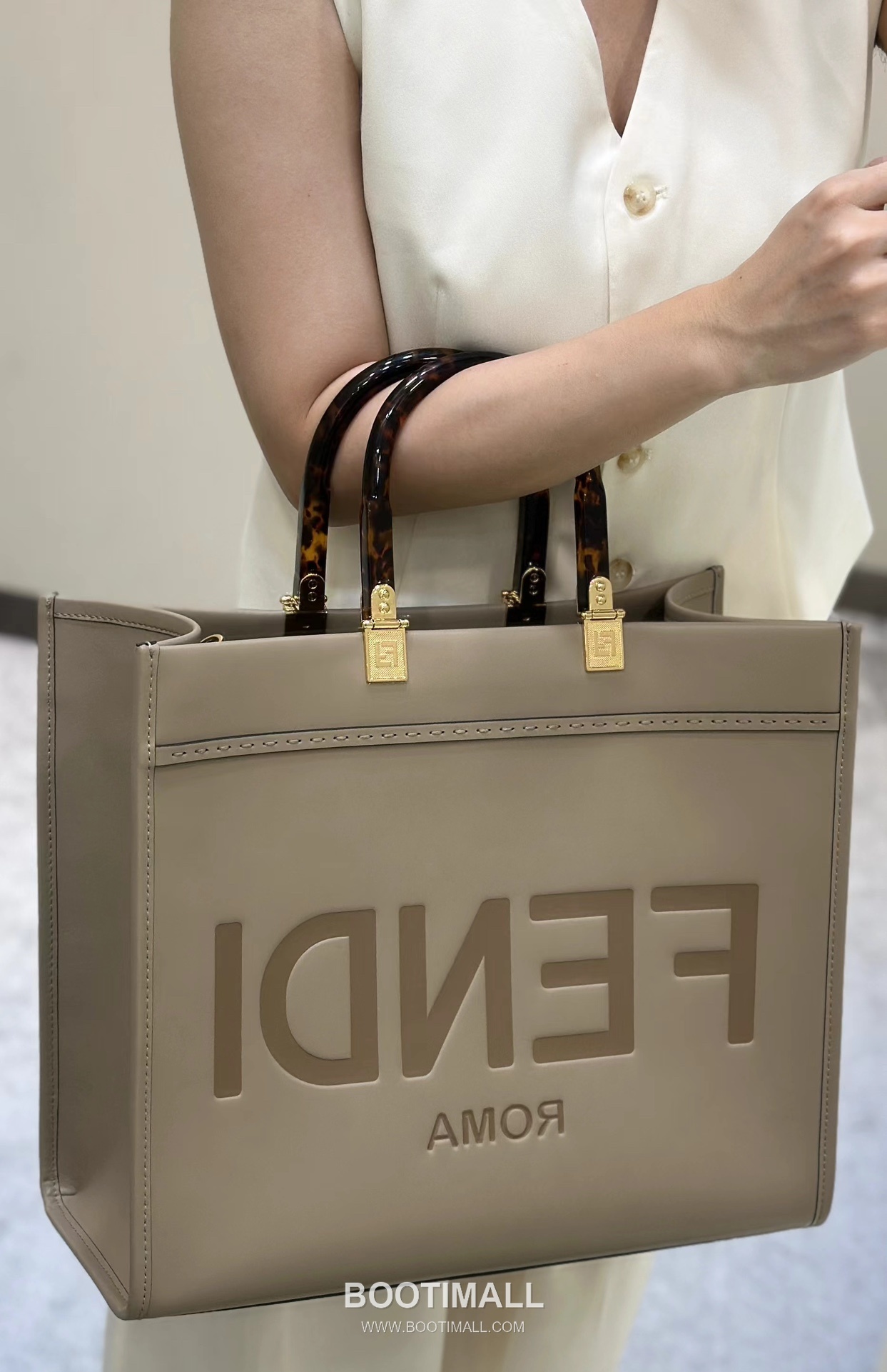 Fendi Amber Handle Shopper Cowhide Bag 펜디 앰버 핸들 쇼퍼 소가죽 36cm 7