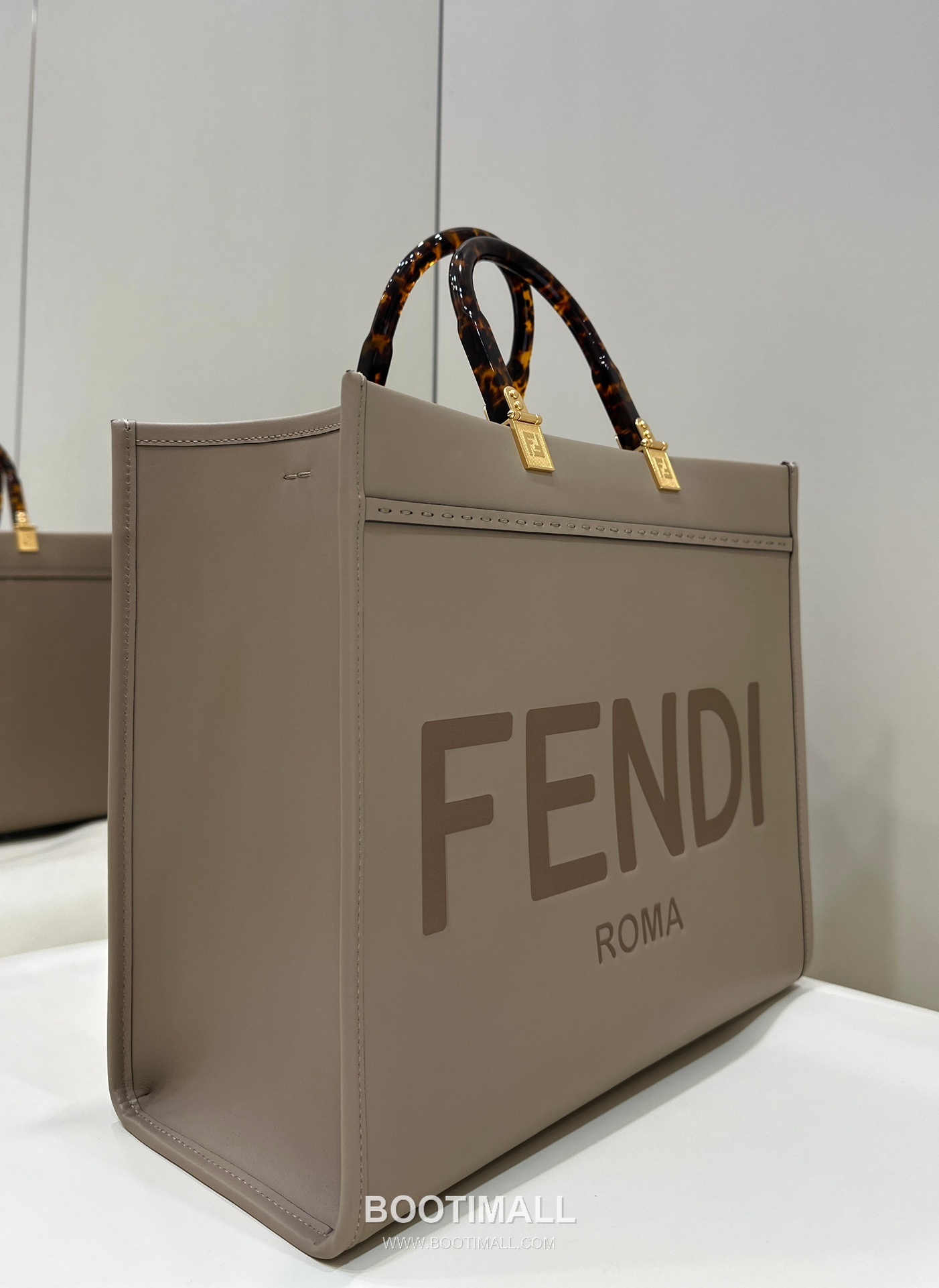 Fendi Amber Handle Shopper Cowhide Bag 펜디 앰버 핸들 쇼퍼 소가죽 36cm 9