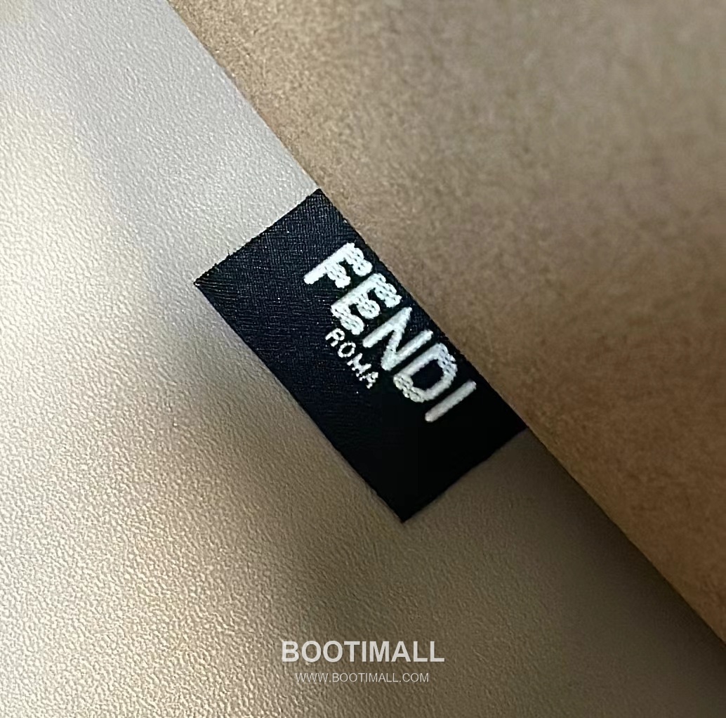 Fendi Amber Handle Shopper Cowhide Bag 펜디 앰버 핸들 쇼퍼 소가죽 36cm 15