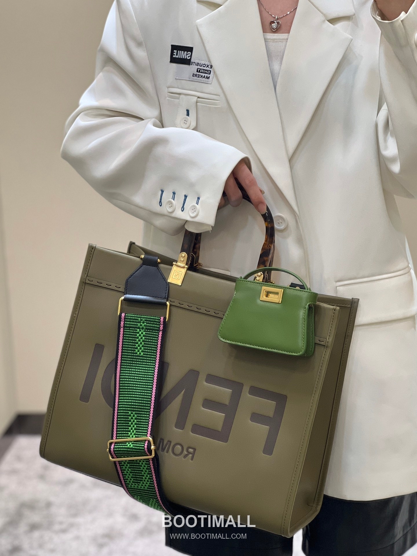 Fendi Amber Handle Shopping Cowhide Olive Green Shopper Bag 펜디 앰버 핸들 쇼핑 소가죽 올리브 그린 쇼퍼백 36cm 11