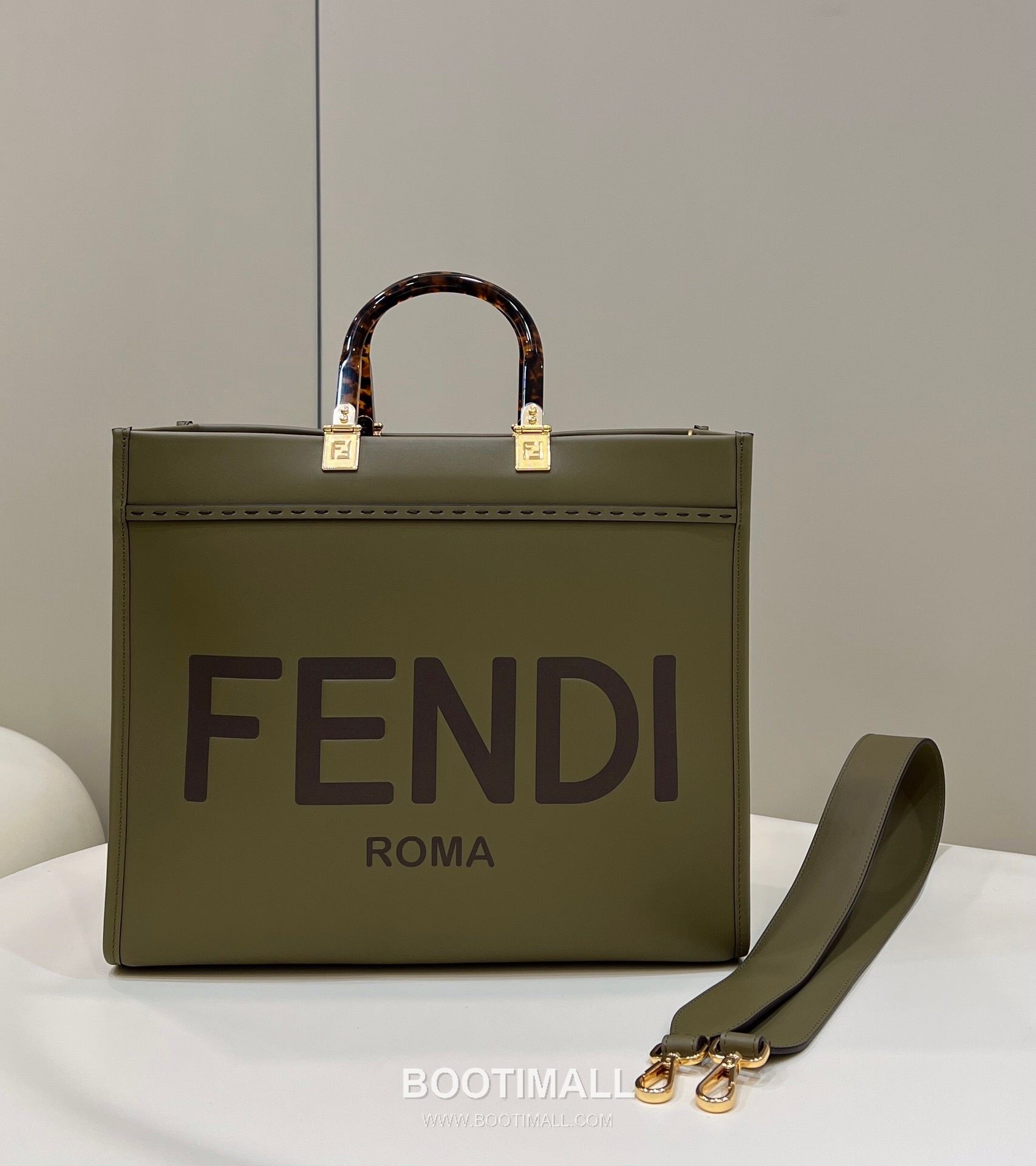 Fendi Amber Handle Shopping Cowhide Olive Green Shopper Bag 펜디 앰버 핸들 쇼핑 소가죽 올리브 그린 쇼퍼백 36cm 14