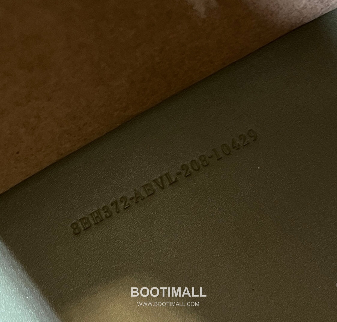 Fendi Amber Handle Shopping Cowhide Olive Green Shopper Bag 펜디 앰버 핸들 쇼핑 소가죽 올리브 그린 쇼퍼백 36cm 21