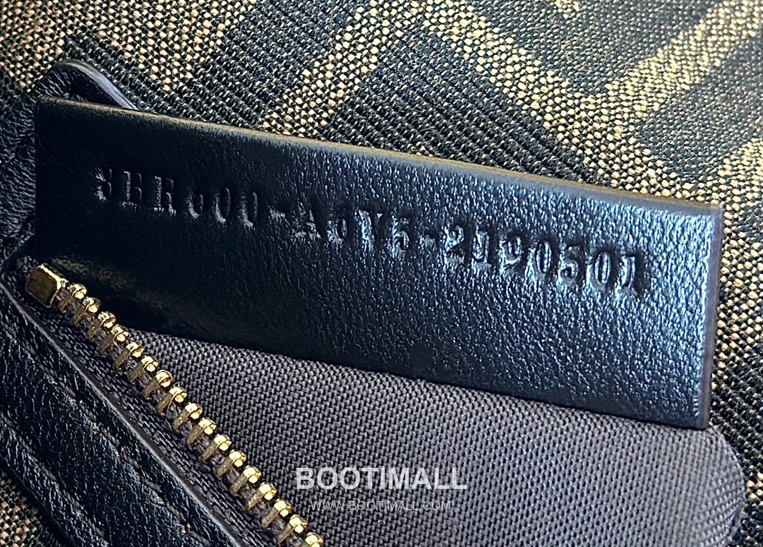 Fendi Baguette FF Fabric FF Brown Shoulder Bag 펜디 바게트 FF 패브릭 브라운 숄더백 26cm 16