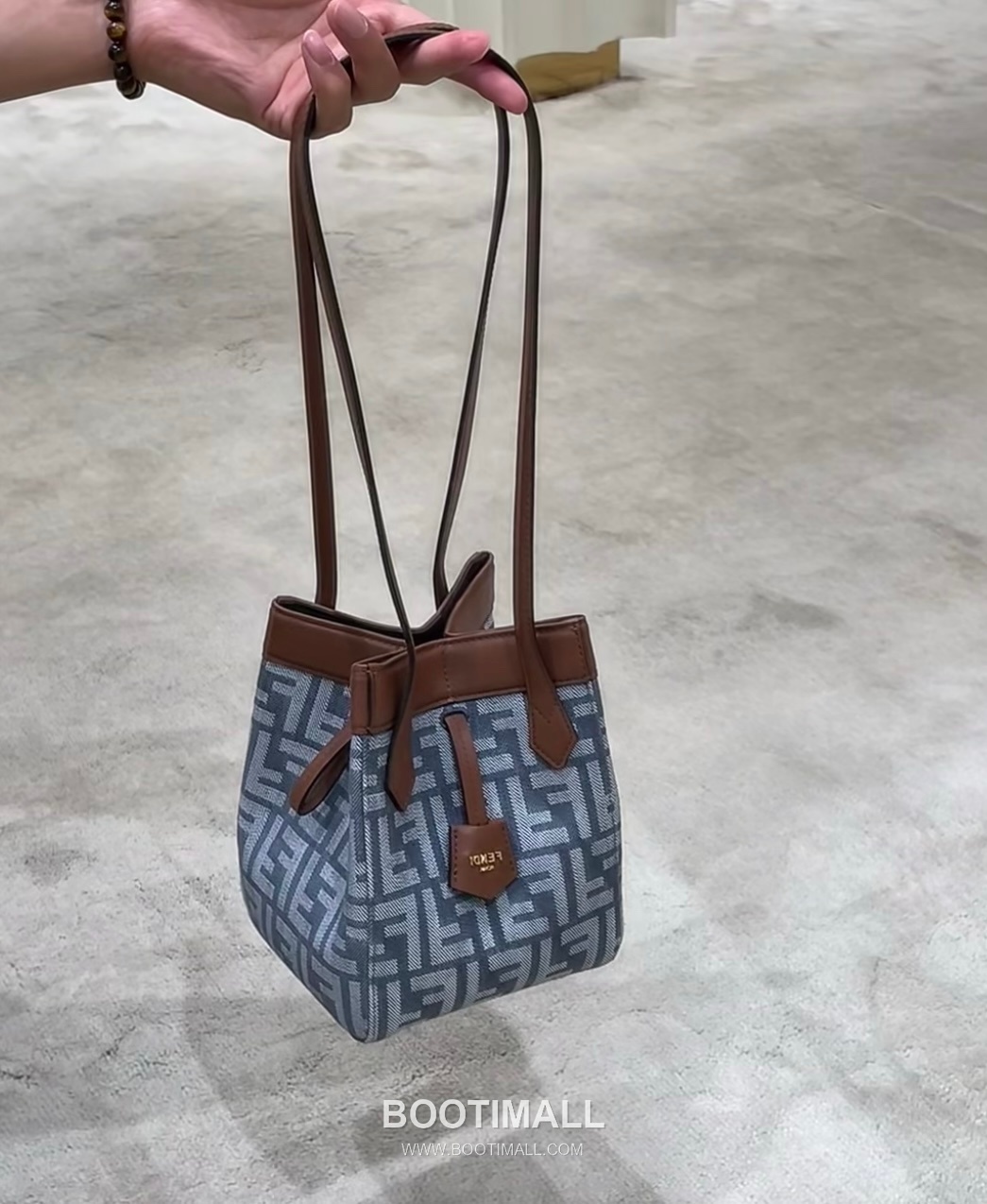 Fendi Origami FF Jacquard Denim Convertible Tote Bag 펜디 오리가미 FF 자카드 데님 컨버터블 토트백 15cm 5