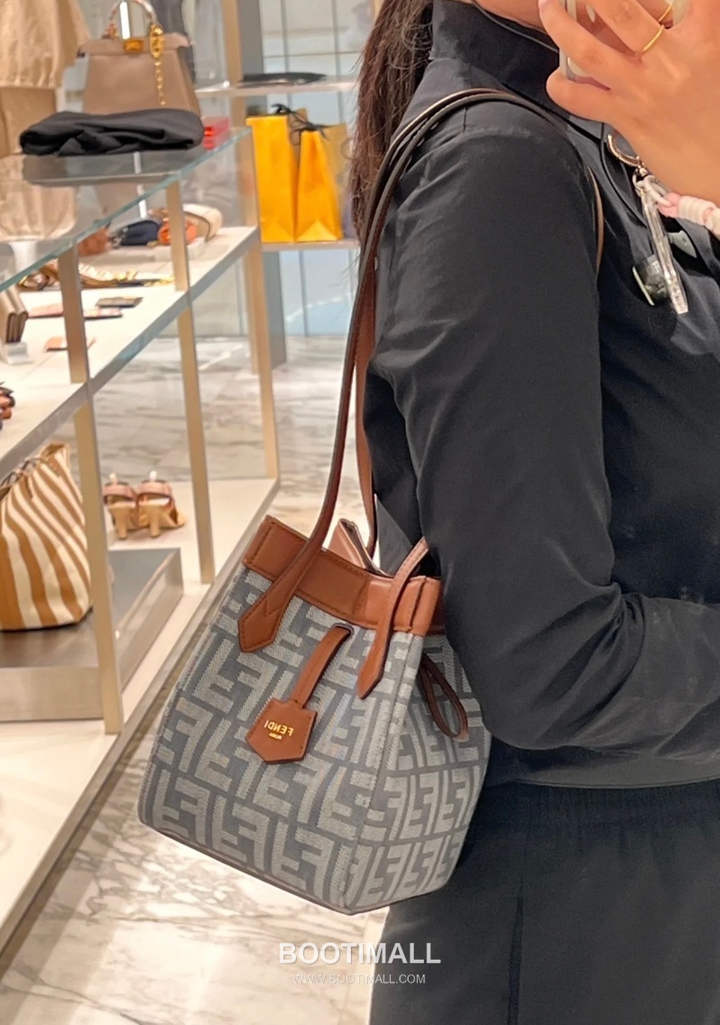 Fendi Origami FF Jacquard Denim Convertible Tote Bag 펜디 오리가미 FF 자카드 데님 컨버터블 토트백 15cm 7