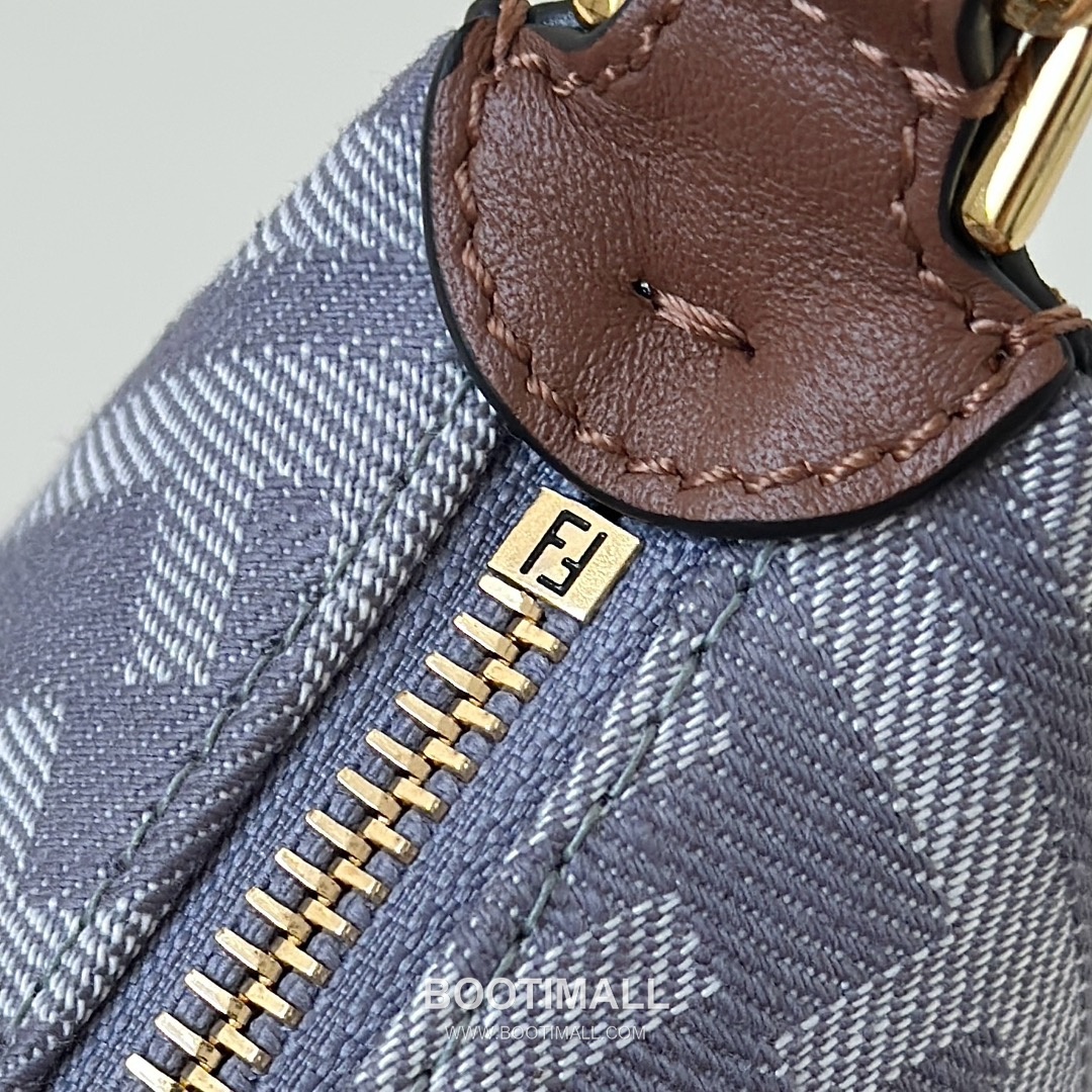 Fendi Fendigraphy Jacquard Logo Crescent Denim Blue Shoulder Bag 펜디 그래피 자카드 로고 크레센트 데님 블루 숄더백 20cm 13