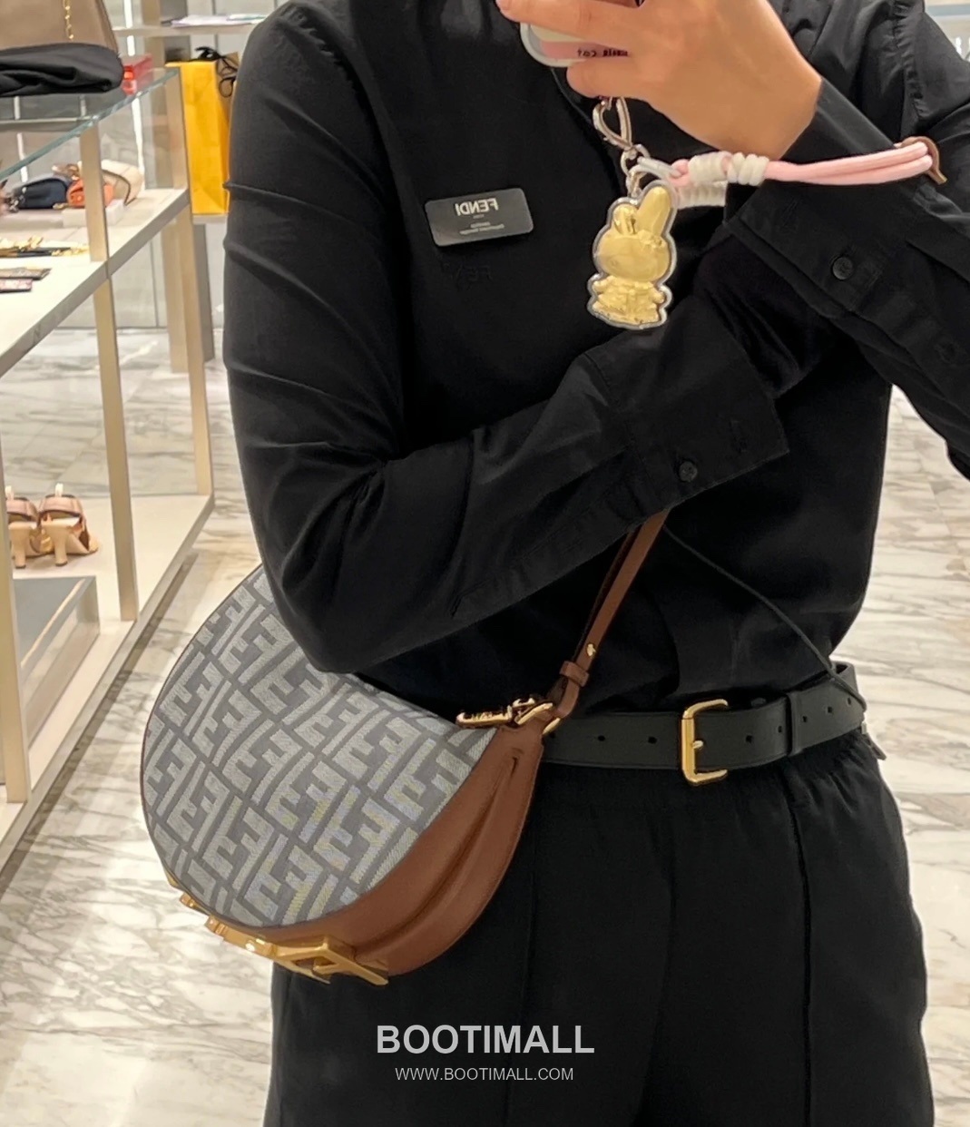 Fendi Fendigraphy Jacquard Logo Crescent Denim Blue Shoulder Bag 펜디 그래피 자카드 로고 크레센트 데님 블루 숄더백 20cm 22