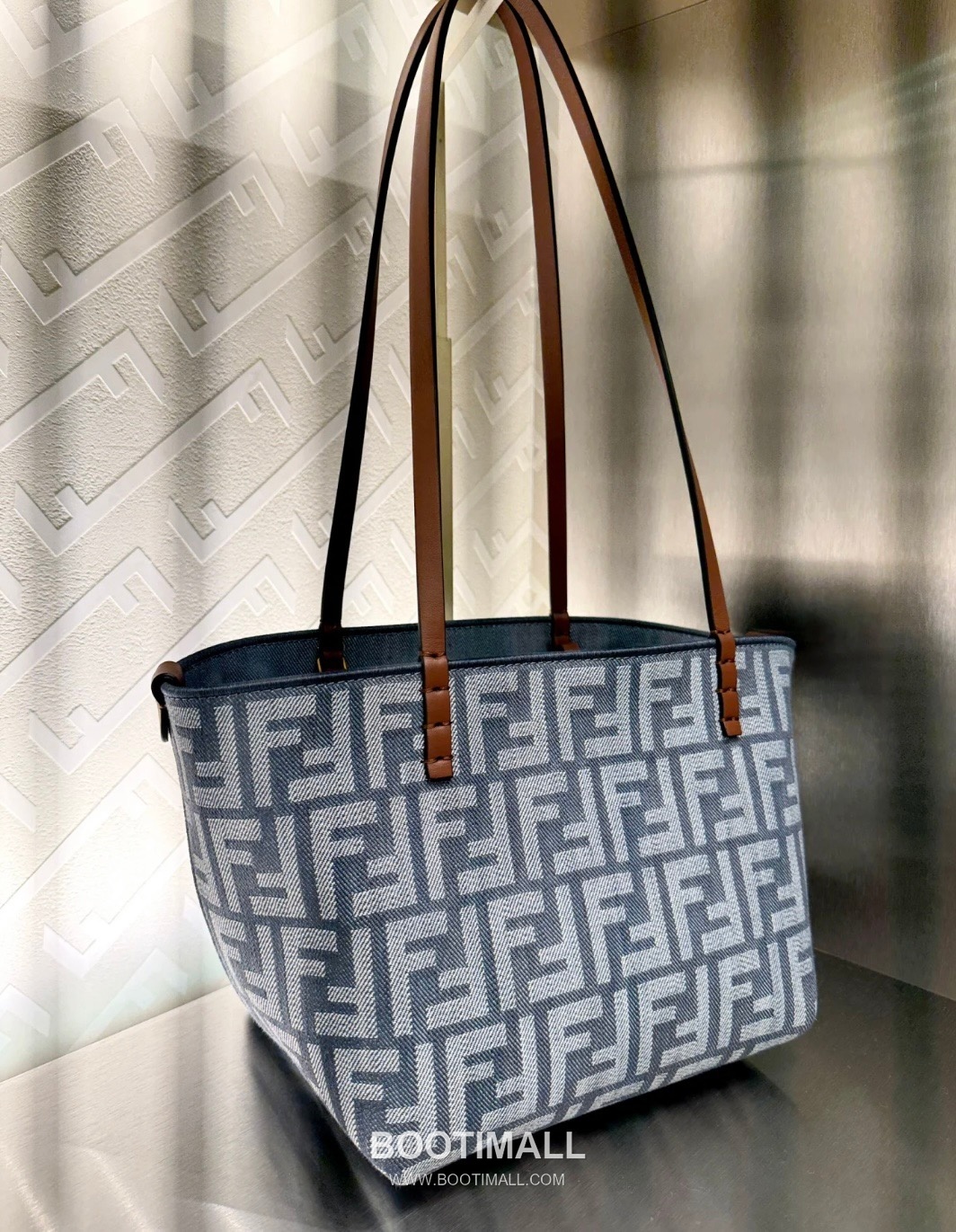 Fendi Roll FF Jacquard Denim Fabric Blue Tote Bag 펜디 롤 FF 자카드 데님 패브릭 블루 토트백 22cm 3