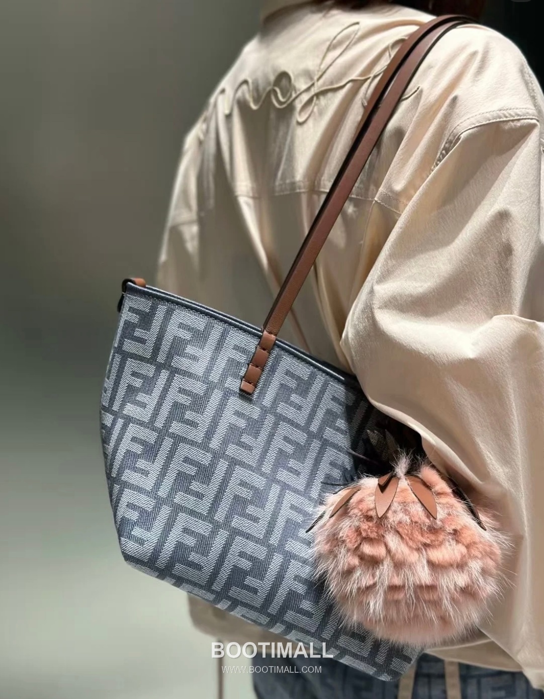 Fendi Roll FF Jacquard Denim Fabric Blue Tote Bag 펜디 롤 FF 자카드 데님 패브릭 블루 토트백 22cm 5