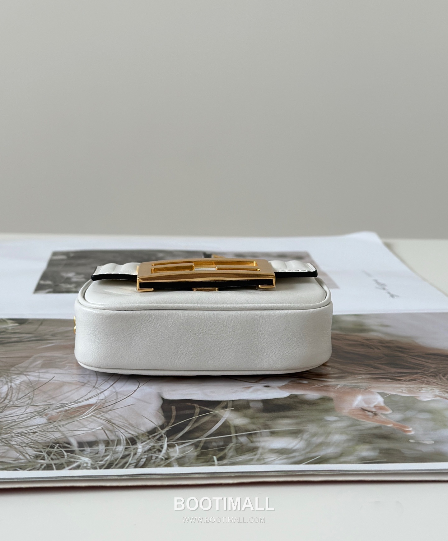 Fendi Nano Baguette Lambskin Crossbody Bag 펜디 나노 바게트 램스킨 크로스백 11cm 9