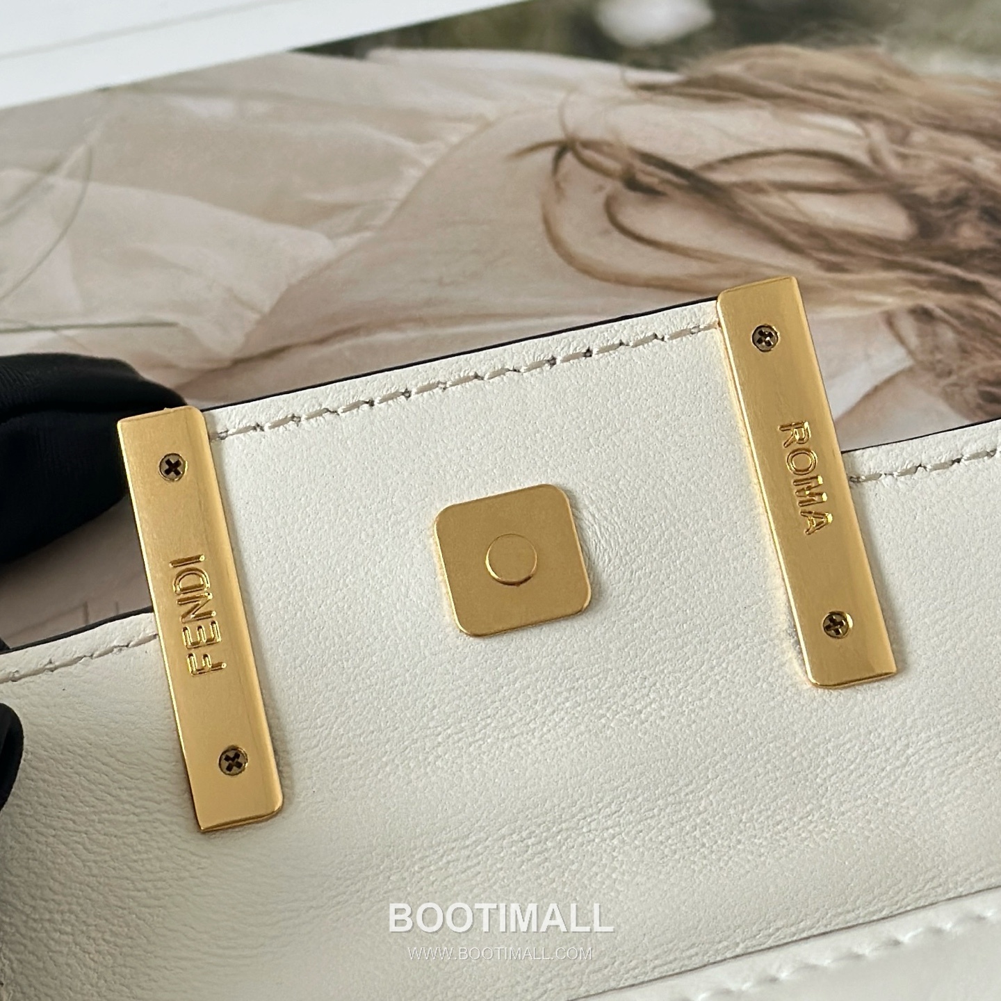 Fendi Nano Baguette Lambskin Crossbody Bag 펜디 나노 바게트 램스킨 크로스백 11cm 11