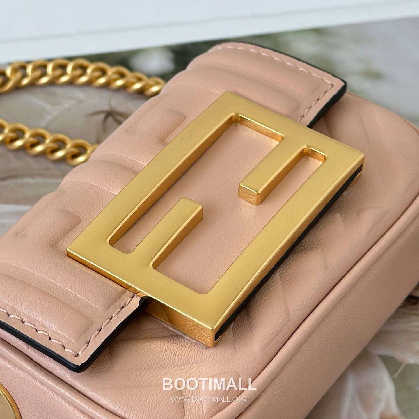 Fendi Nano Baguette Lambskin Crossbody Bag 펜디 나노 바게트 램스킨 크로스백 11cm 10