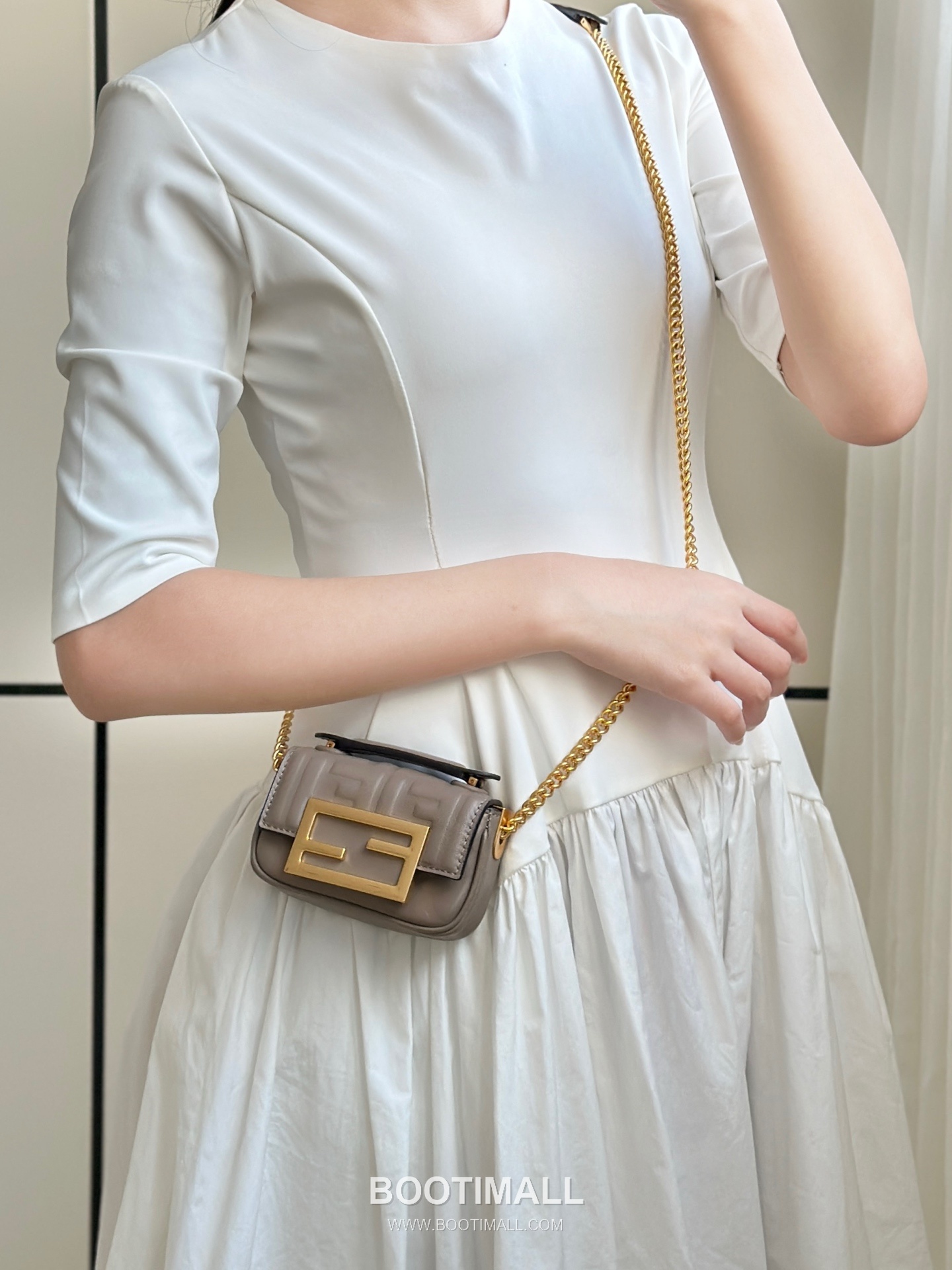 Fendi Nano Baguette Lambskin Chain Mini Bag 펜디 나노 바게트 램스킨 체인 미니백 11cm 1