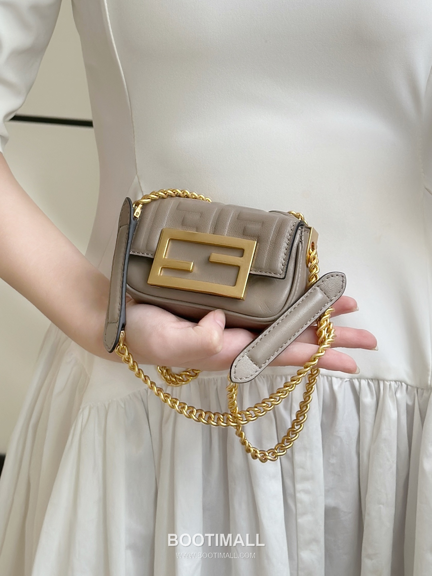 Fendi Nano Baguette Lambskin Chain Mini Bag 펜디 나노 바게트 램스킨 체인 미니백 11cm 4