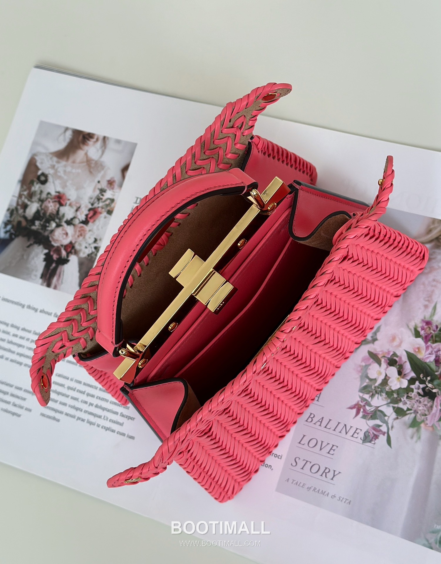 Fendi Peekaboo ISeeU Woven Leather Top Handle Bag 펜디 피카부 아이씨유 위빙 가죽 탑핸들백 20cm 14