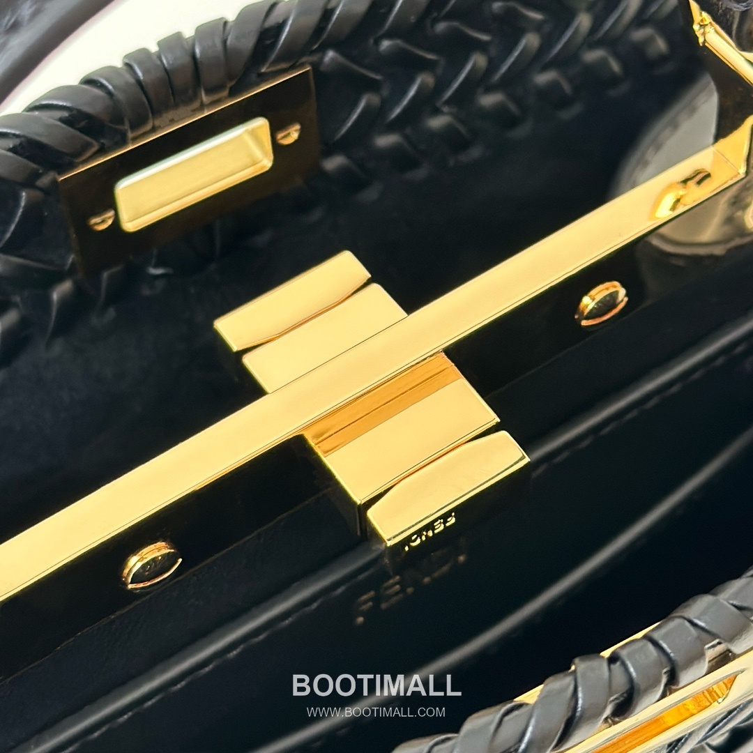 Fendi Peekaboo ISeeU Braided Woven Calfskin Black Top Handle Bag 펜디 피카부 아이씨유 브레이디드 우븐 카프스킨 블랙 탑핸들백 20cm 14