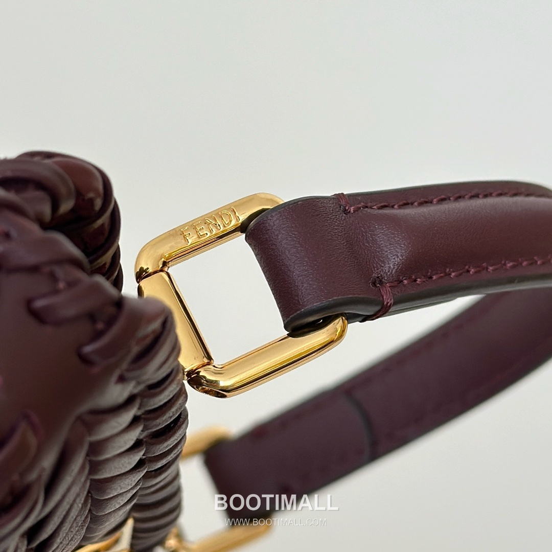 Fendi Peekaboo ISeeU Braided Calfskin Burgundy Top Handle Bag 펜디 피카부 아이씨유 브레이디드 카프스킨 버건디 탑핸들백 20cm 11
