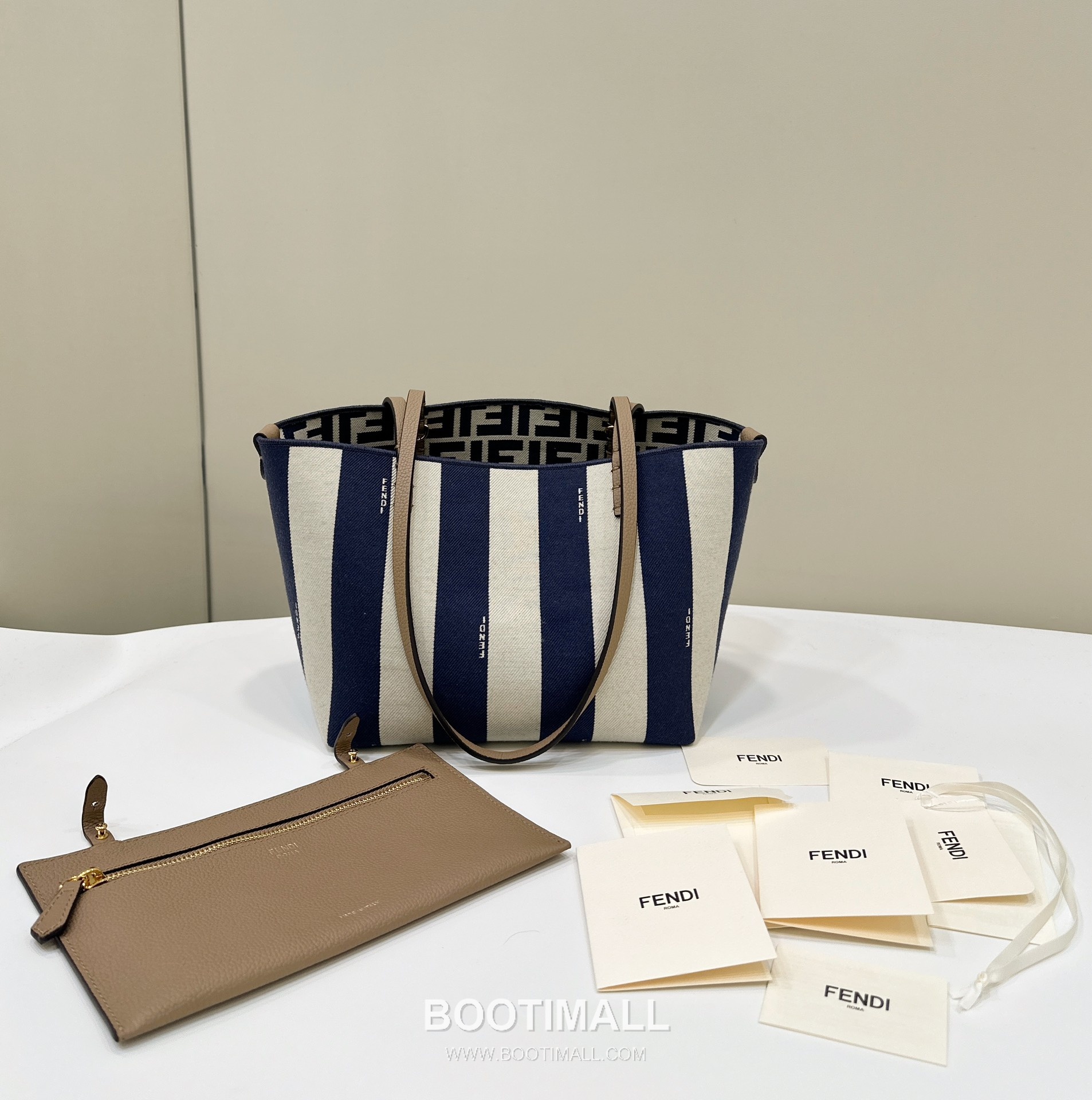 Fendi Roll Pequin FF Reversible Canvas Blue Tote Bag 펜디 롤 페퀸 FF 리버서블 캔버스 블루 토트백 22cm 5