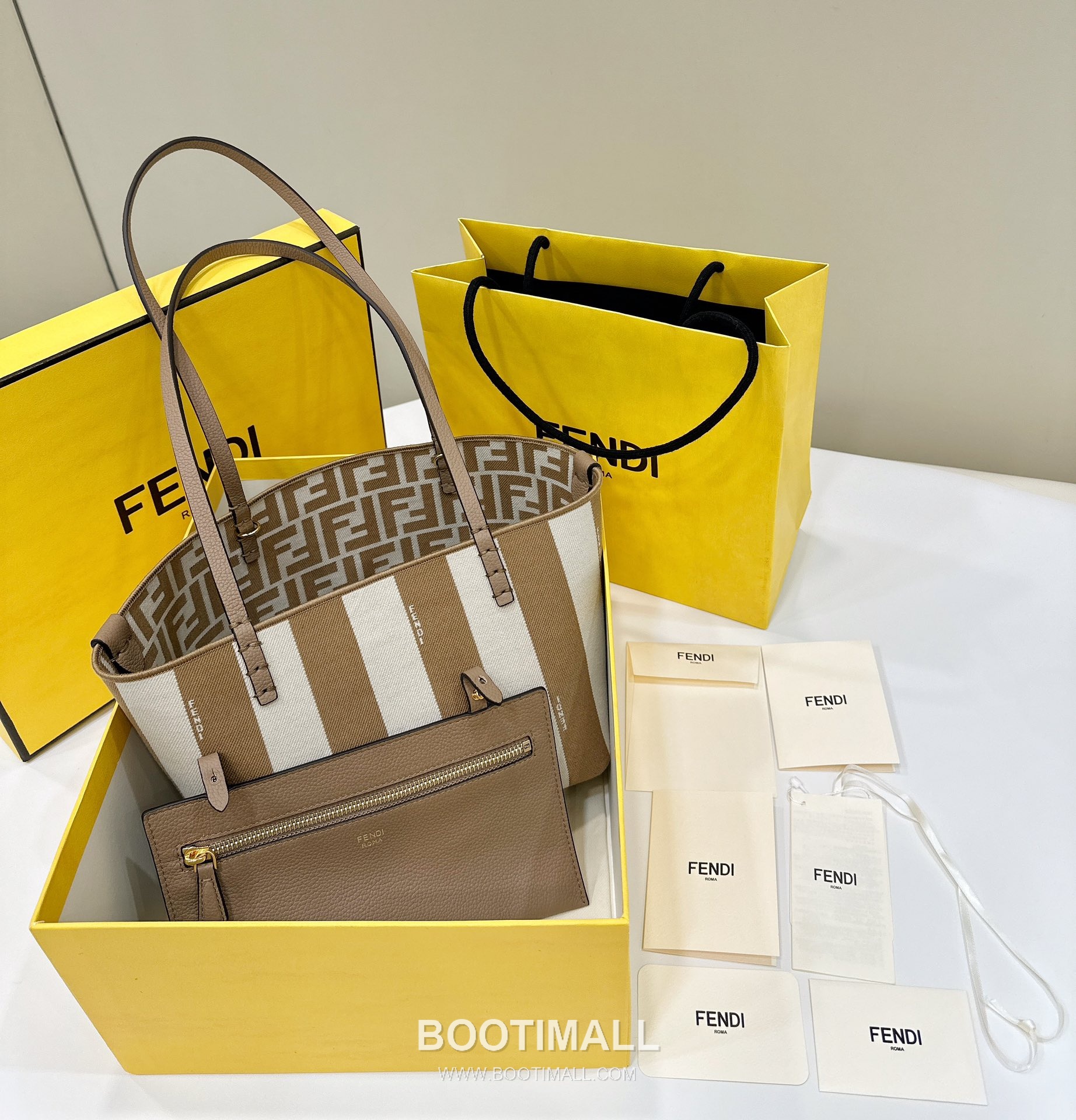Fendi Roll Pequin FF Reversible Beige Tote Bag 펜디 롤 페퀸 FF 리버서블 베이지 토트백 22cm 7