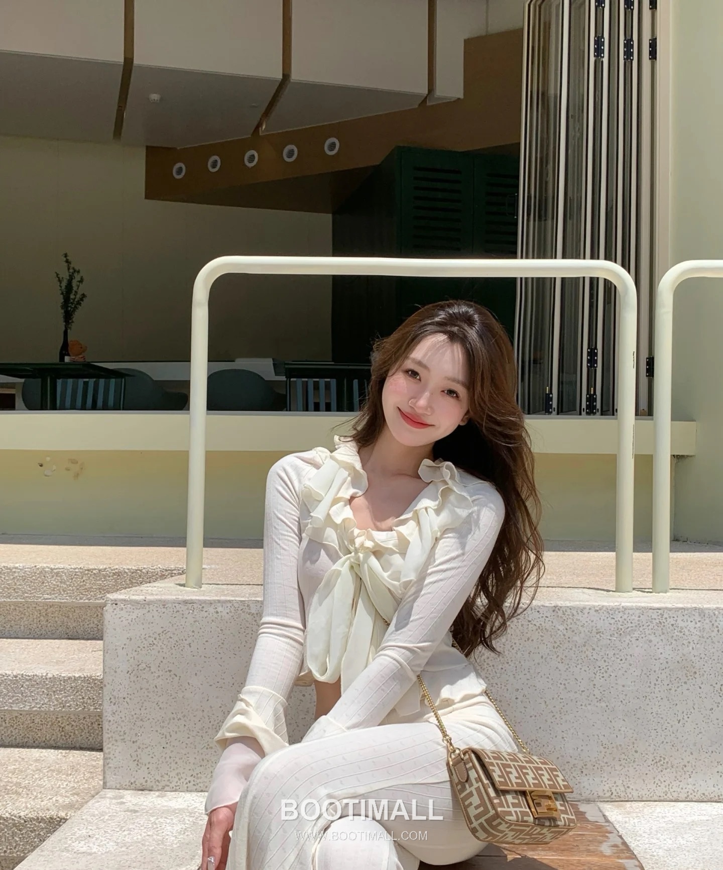 Fendi Baguette FF Logo Pequin FF Fabric Beige Chain Flap Bag 펜디 바게트 FF 로고 페퀸 패브릭 베이지 체인 플랩백 20cm 4