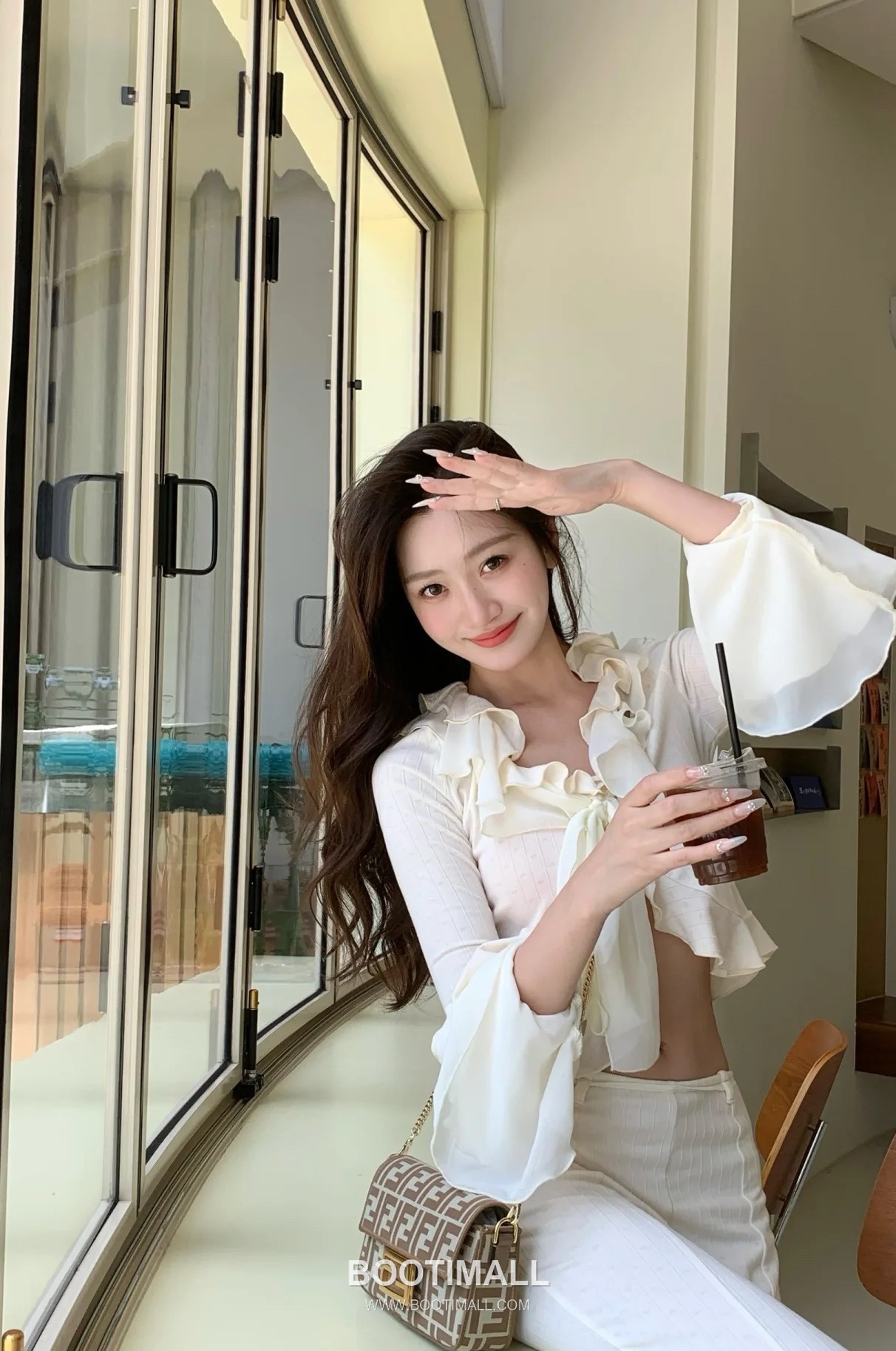 Fendi Baguette FF Logo Pequin FF Fabric Beige Chain Flap Bag 펜디 바게트 FF 로고 페퀸 패브릭 베이지 체인 플랩백 20cm 5