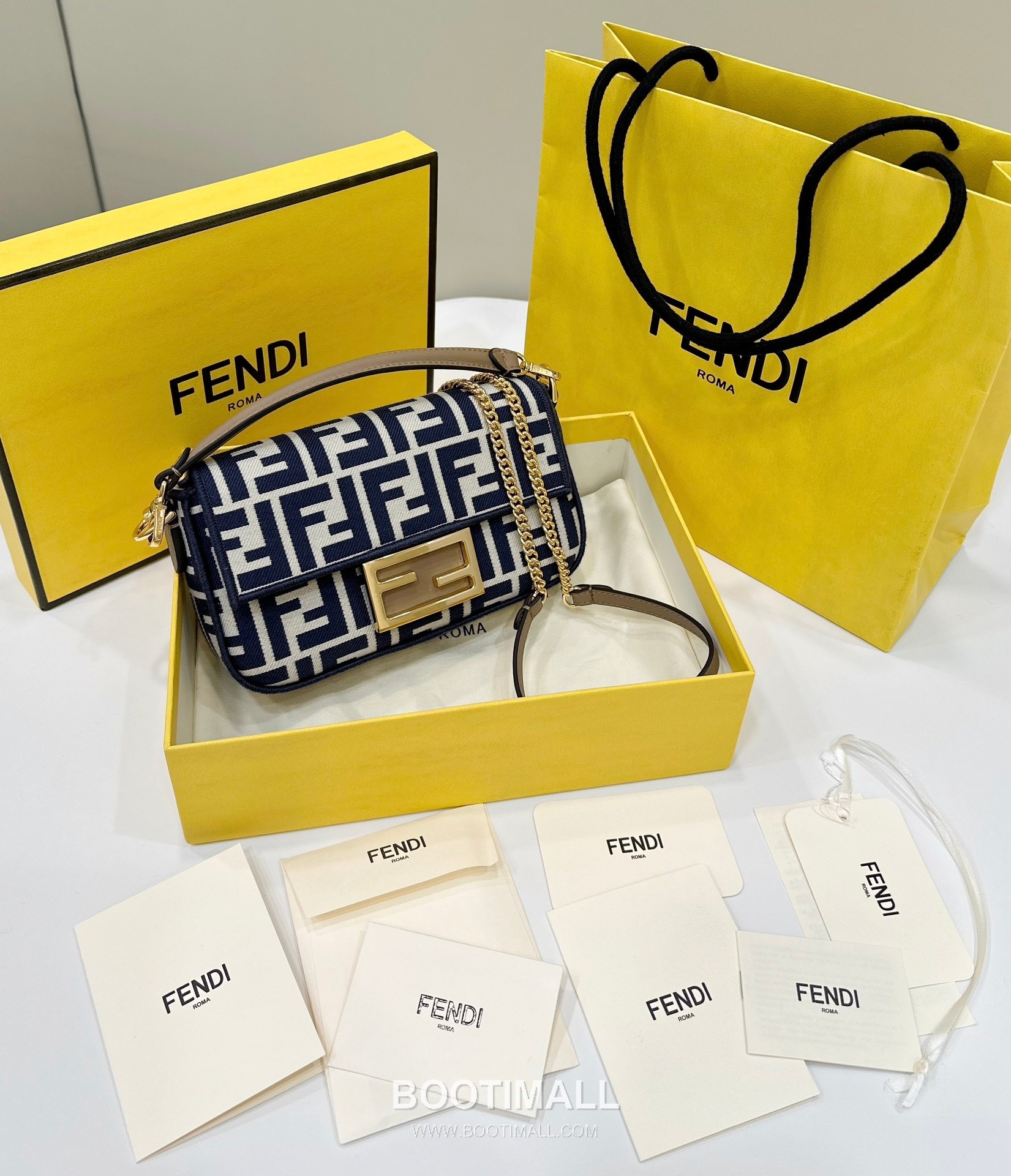Fendi Baguette FF Logo Pequin Canvas Brown Chain Flap Bag 펜디 바게트 FF 로고 페퀸 캔버스 브라운 체인 플랩백 20cm 5